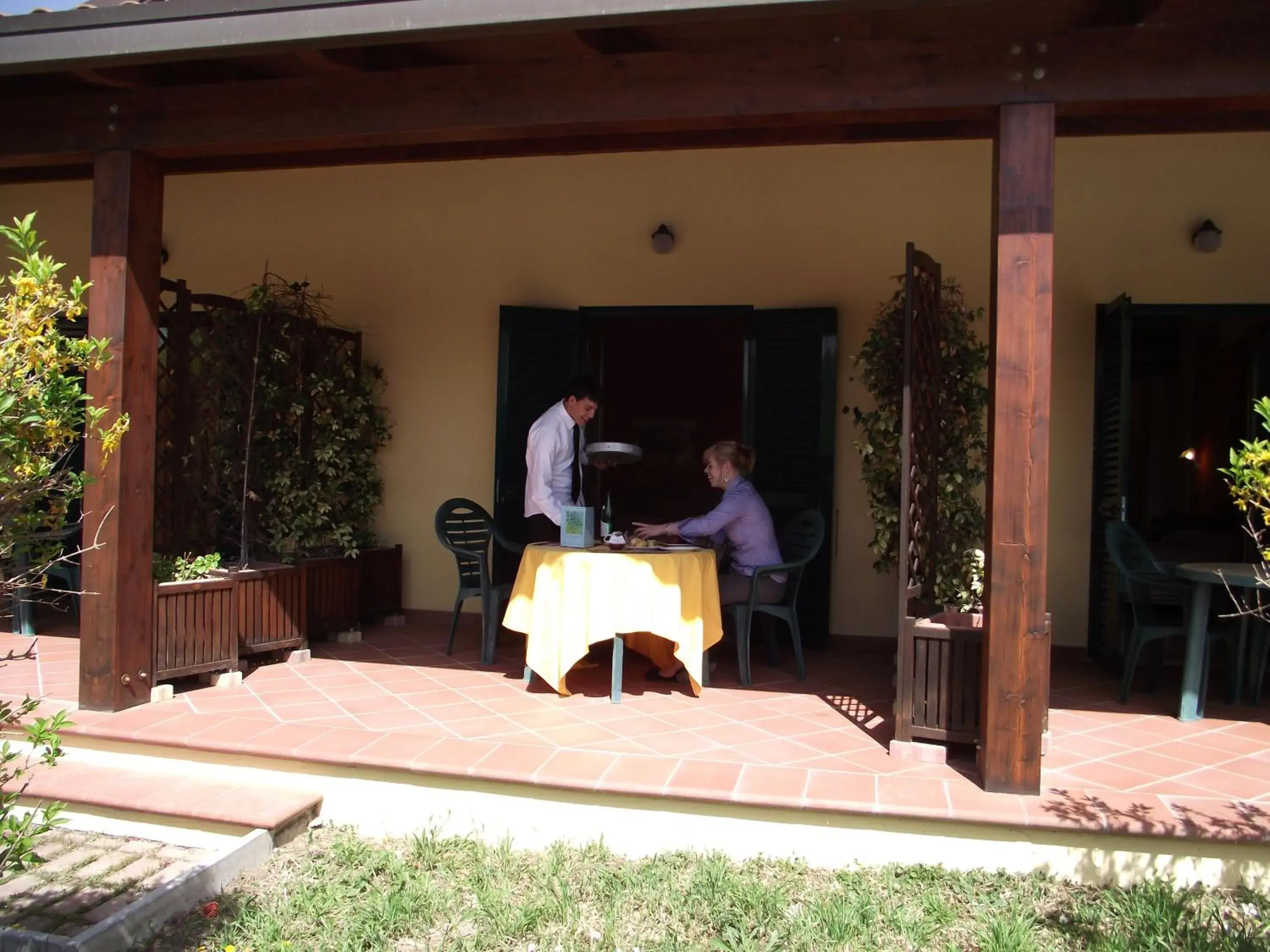 Patio in Hotel Duca Della Corgna