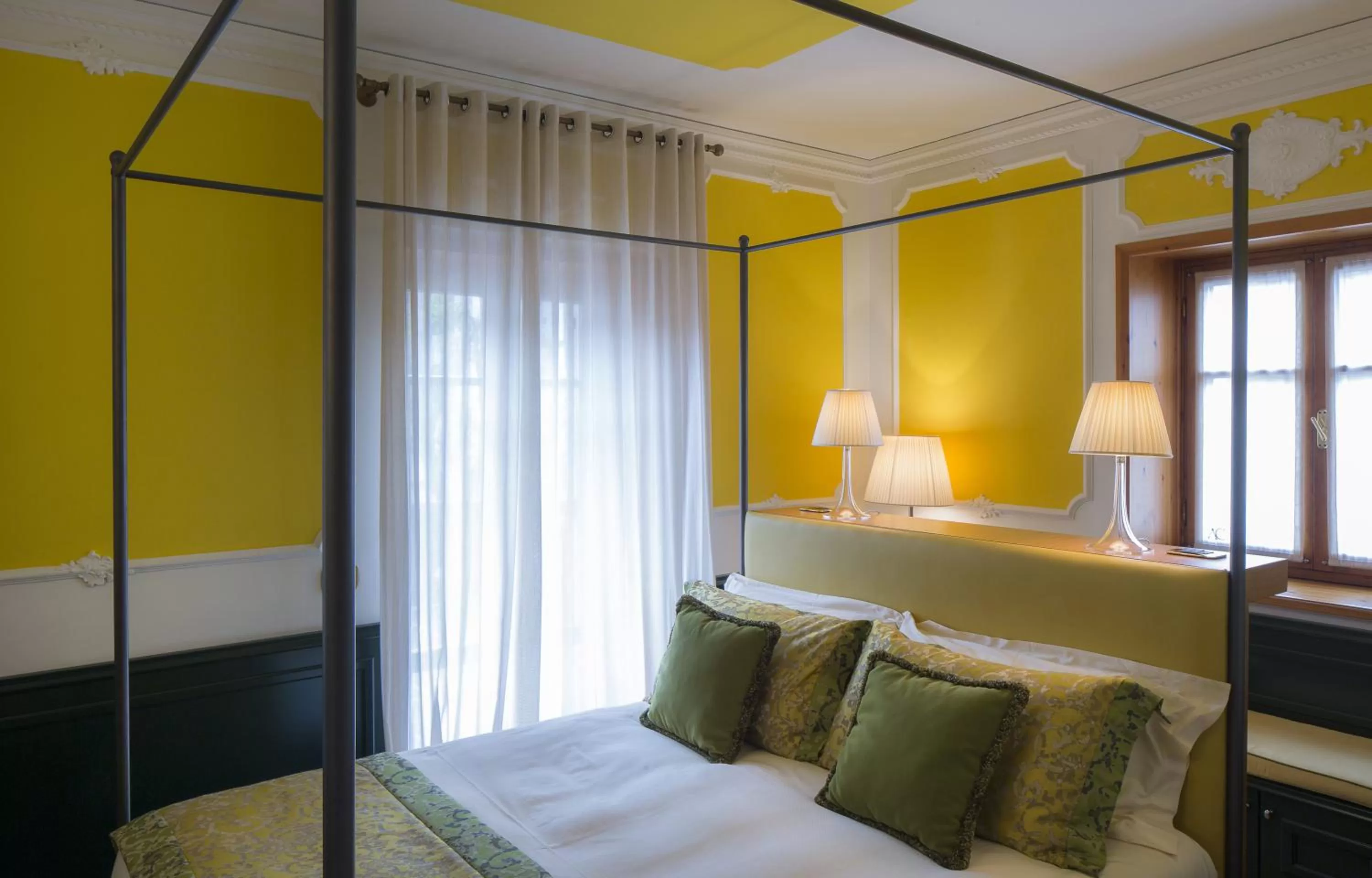 Bed in Ambra Cortina Luxury&Fashion Hotel