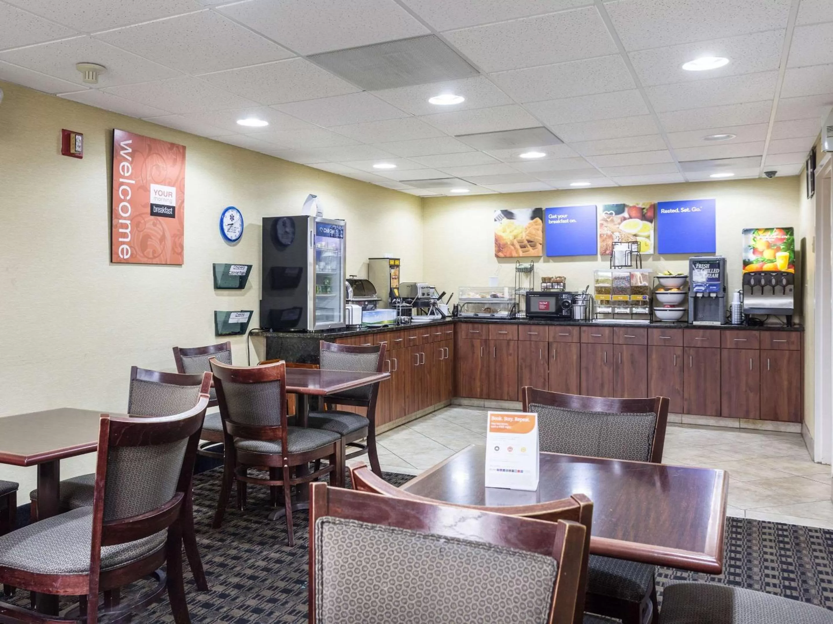 Restaurant/places to eat in Comfort Inn Decatur Priceville