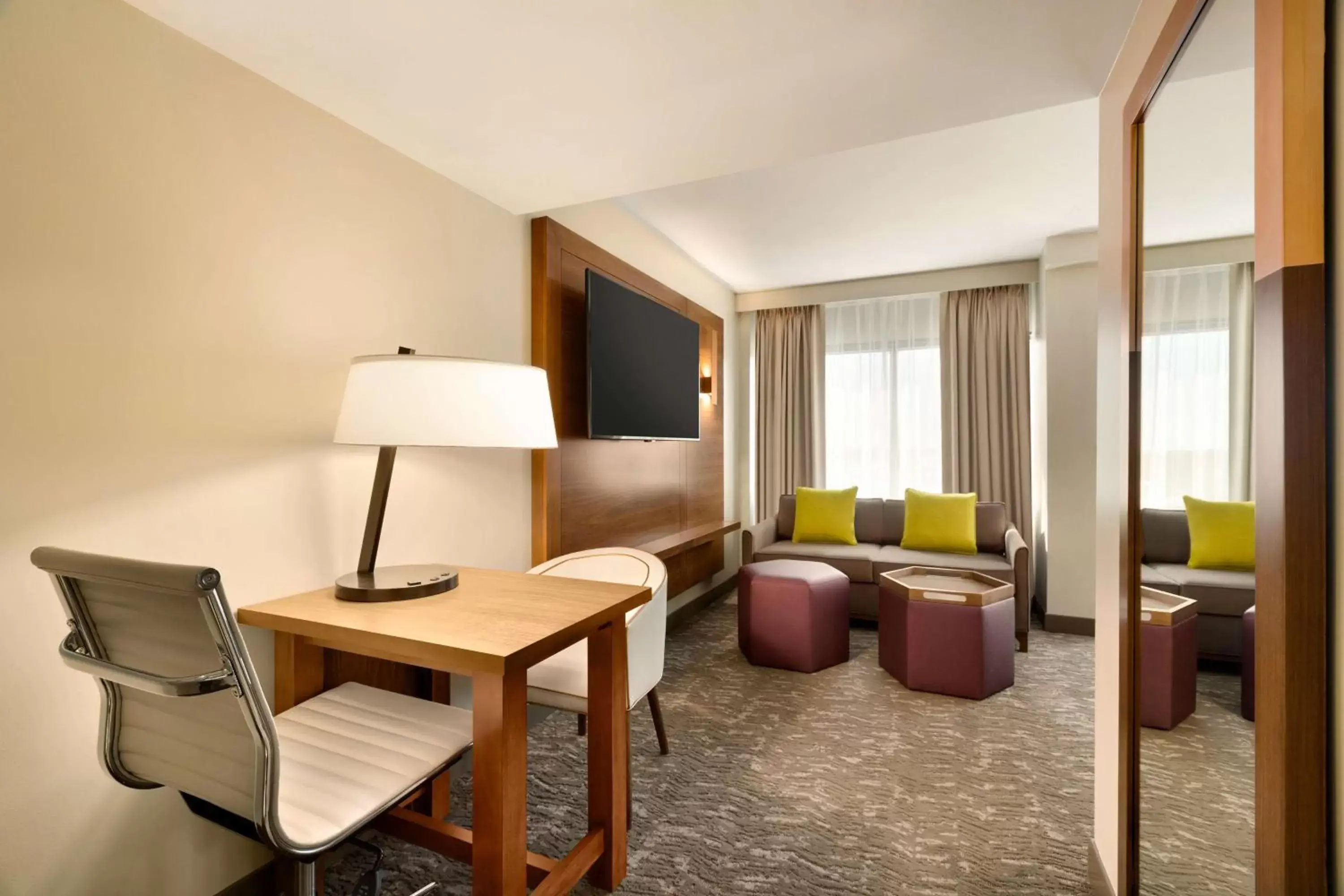 Bedroom, Seating Area in Embassy Suites by Hilton Phoenix Downtown North