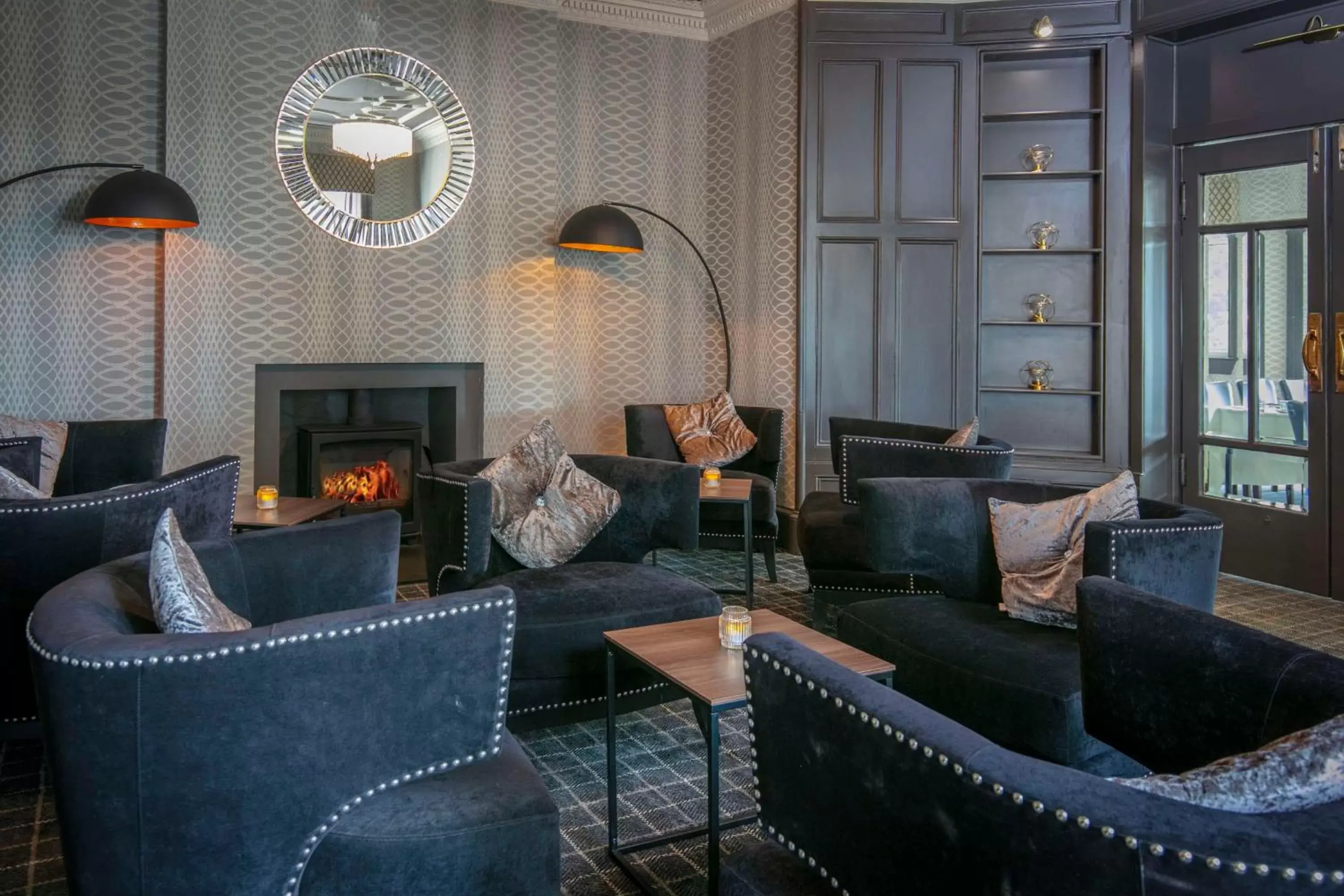 Lounge or bar, Seating Area in Sure Hotel by Best Western Lockerbie