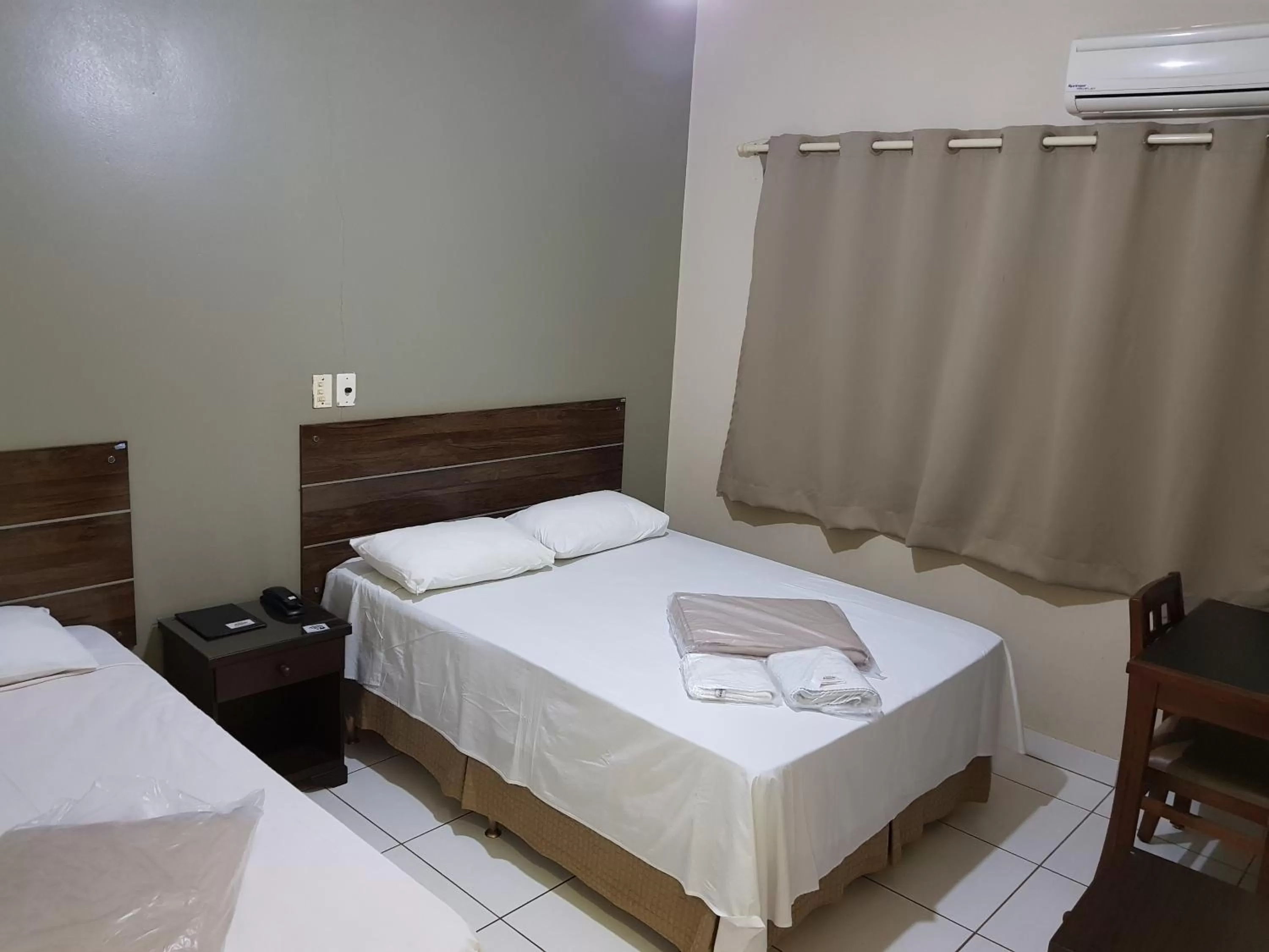 Photo of the whole room, Bed in Hotel Recreio dos Bandeirantes