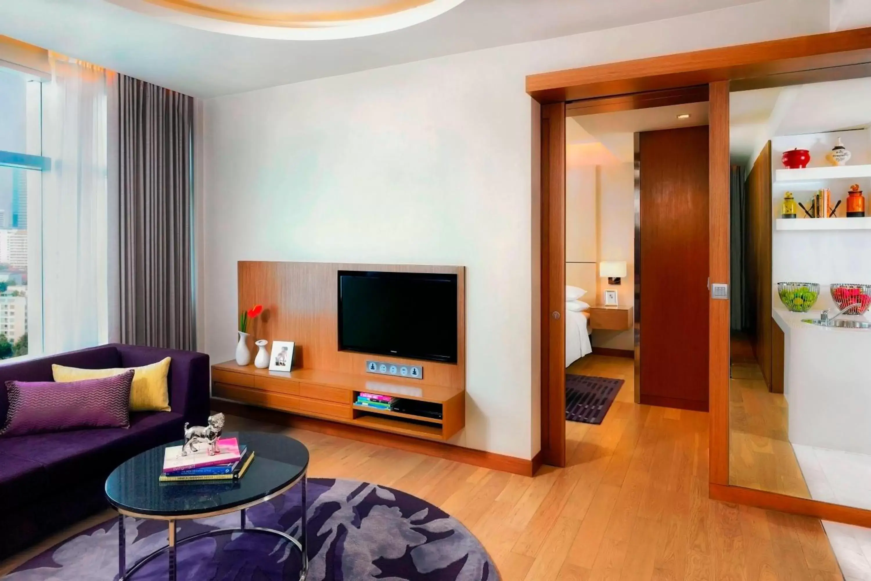 Bedroom, TV/Entertainment Center in Marriott Executive Apartments Bangkok, Sukhumvit Thonglor