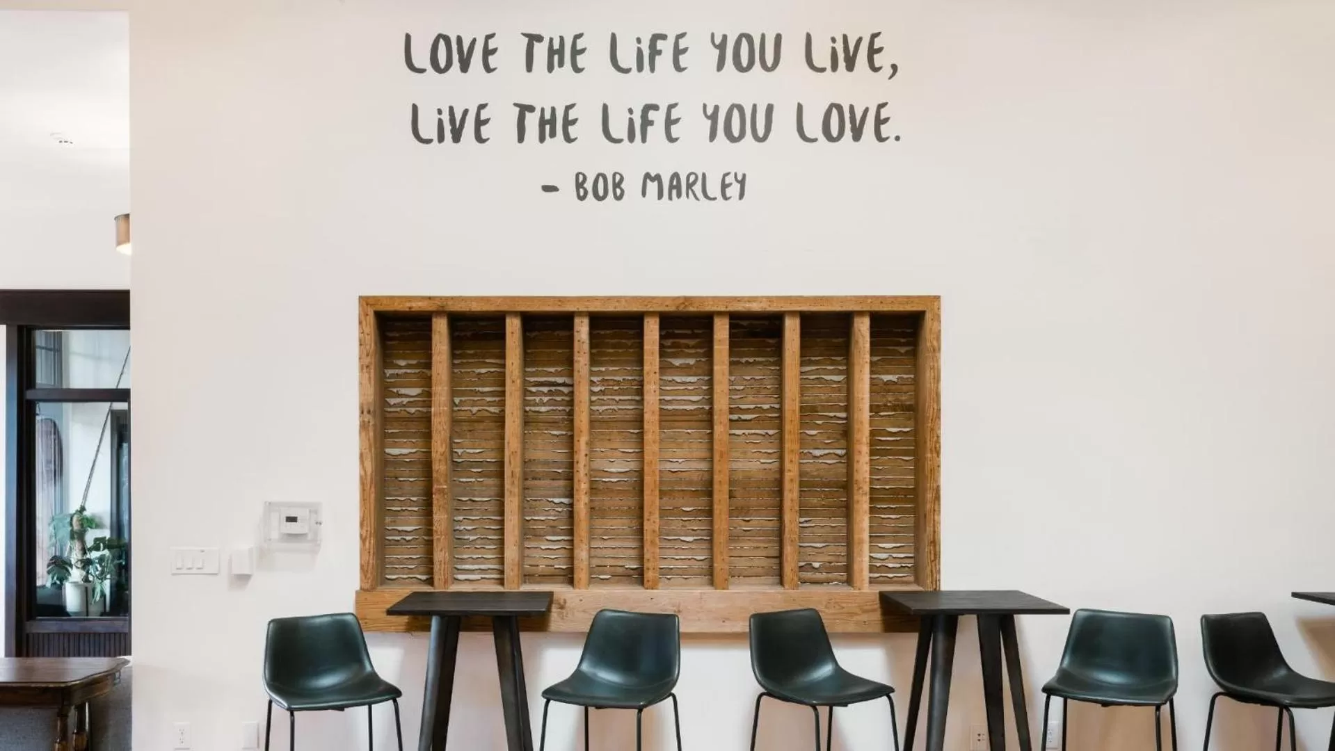 Meeting/conference room in SCP Redmond Hotel