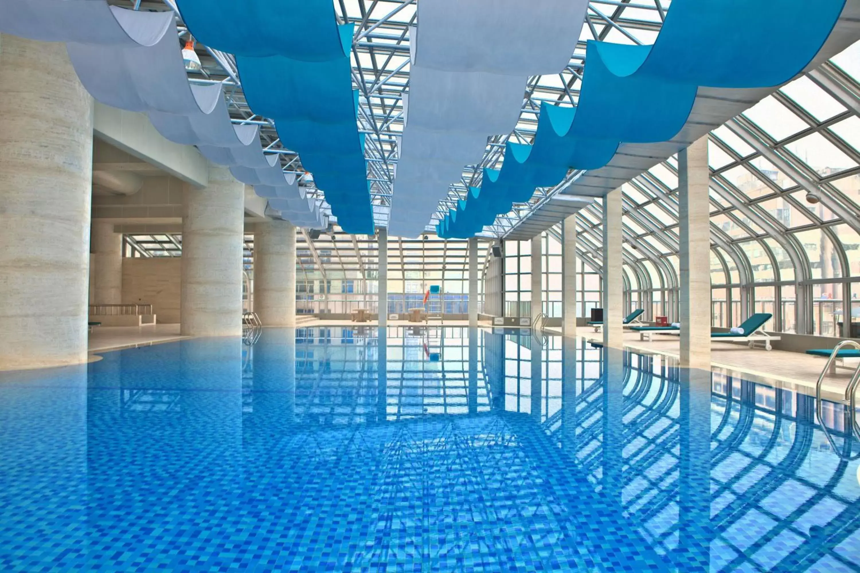 Swimming Pool in Sheraton Nanjing Kingsley Hotel & Towers