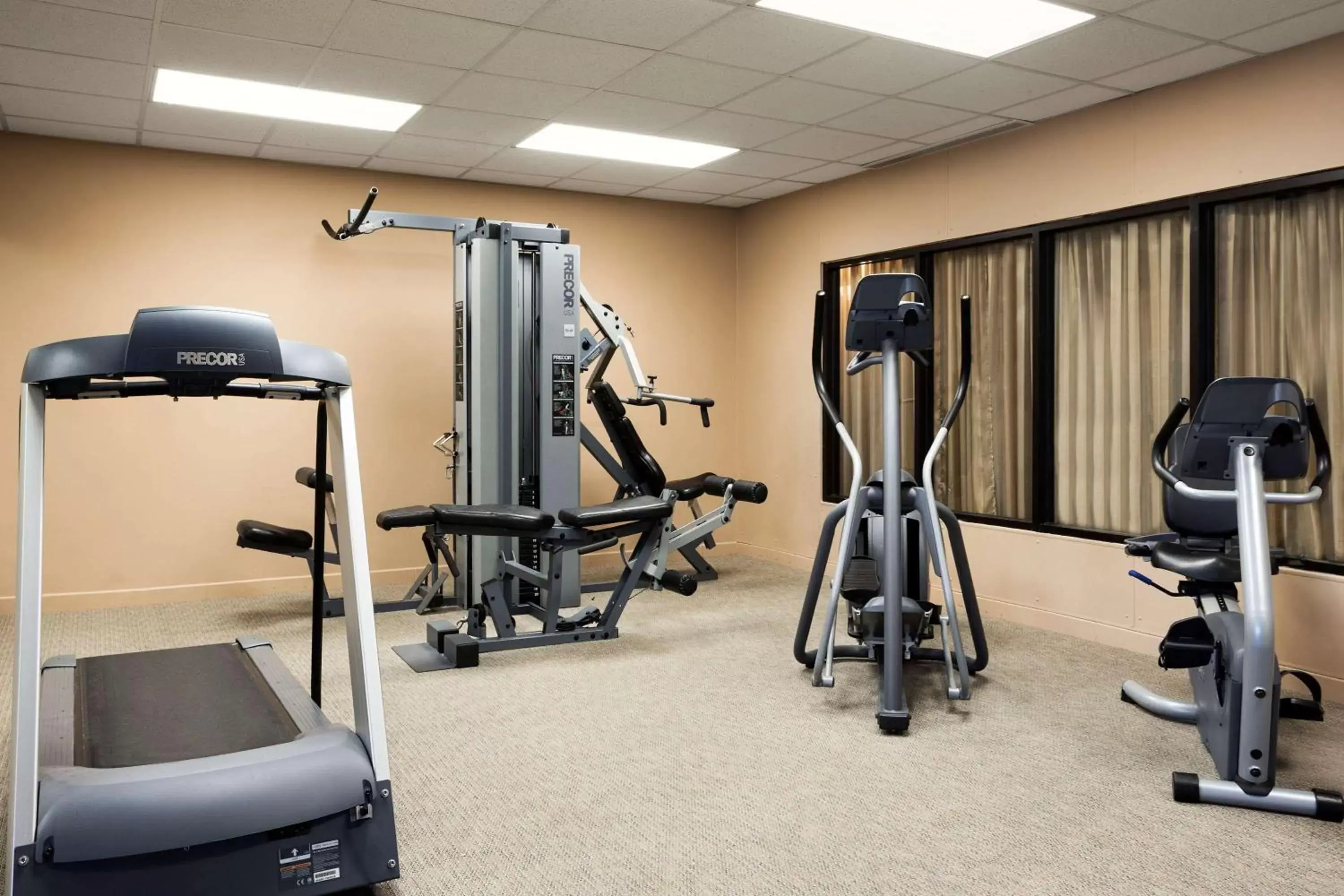 Fitness centre/facilities, Fitness Center/Facilities in Wingate by Wyndham Louisville East