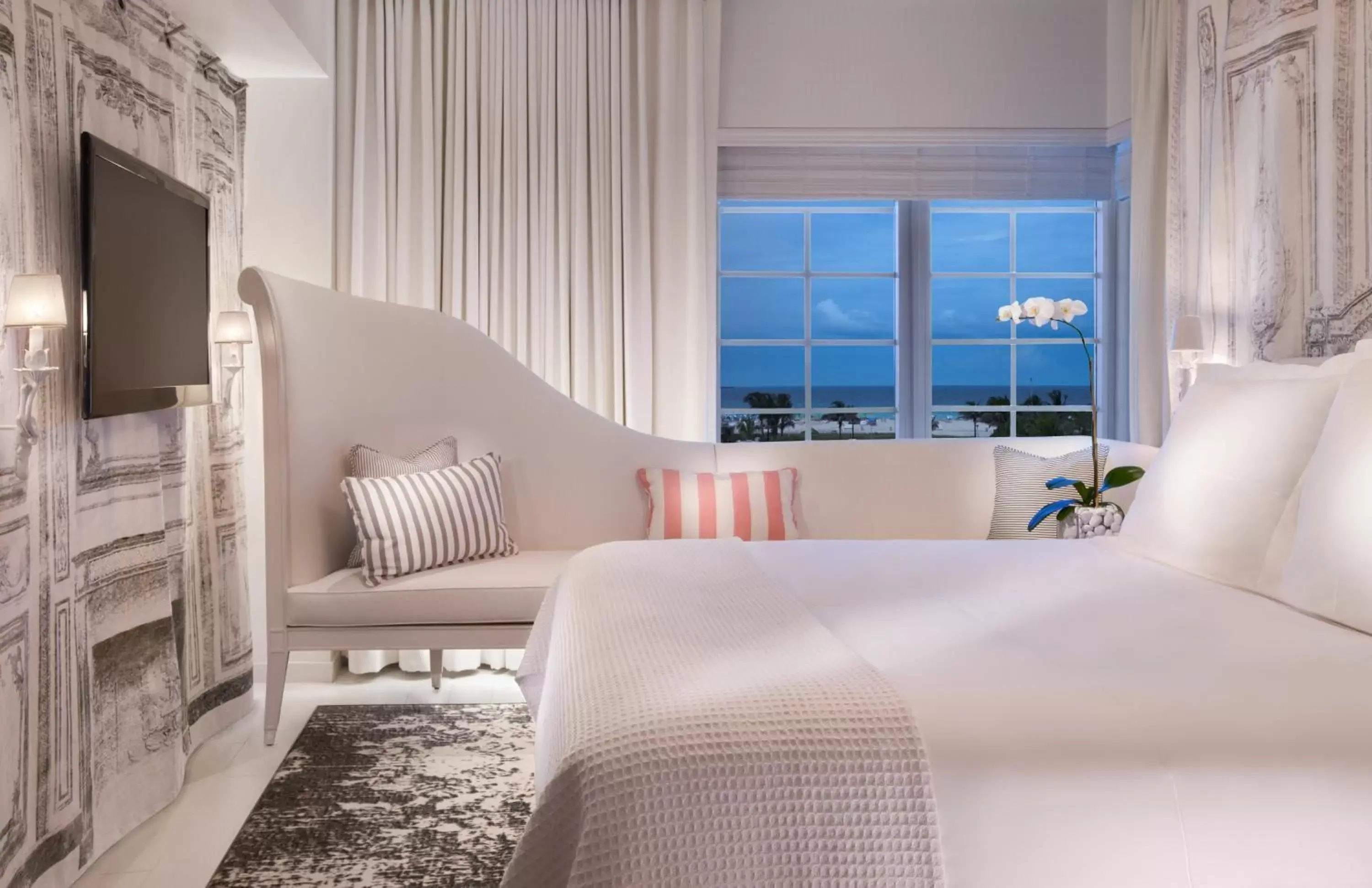 Superior Queen Room with City View in SLS South Beach
