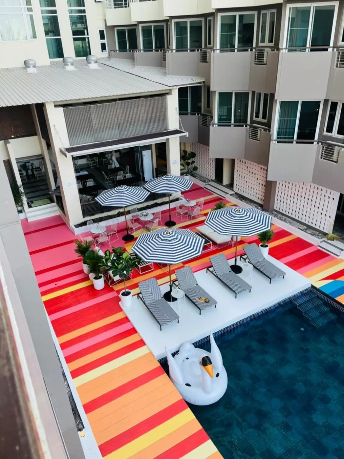 Silathip Huahin Serviced Apartment & Hotel