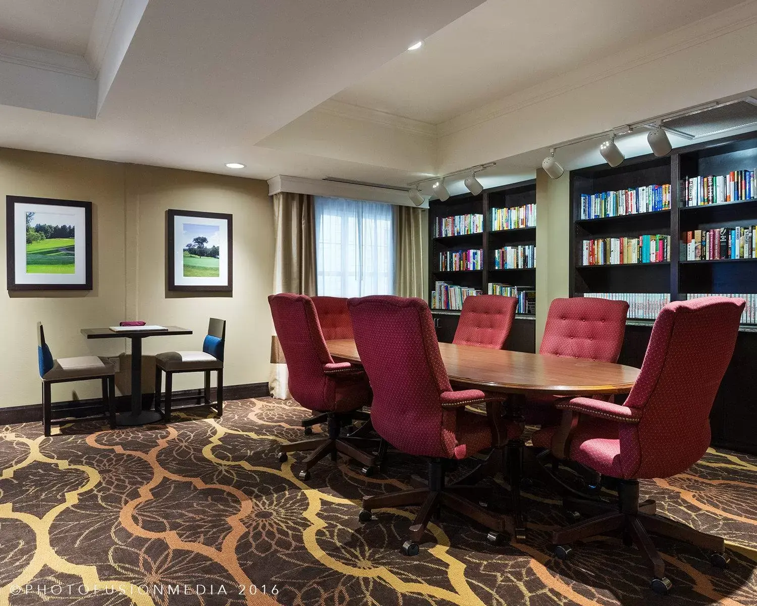 Library, Seating Area in Comfort Suites DuBois