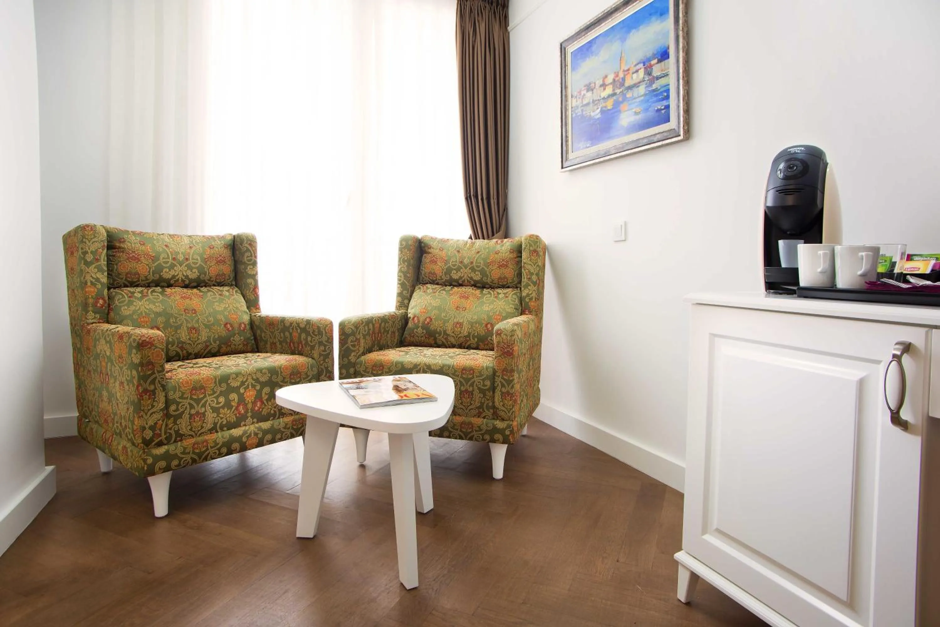 Coffee/tea facilities in Astan Hotel Galata