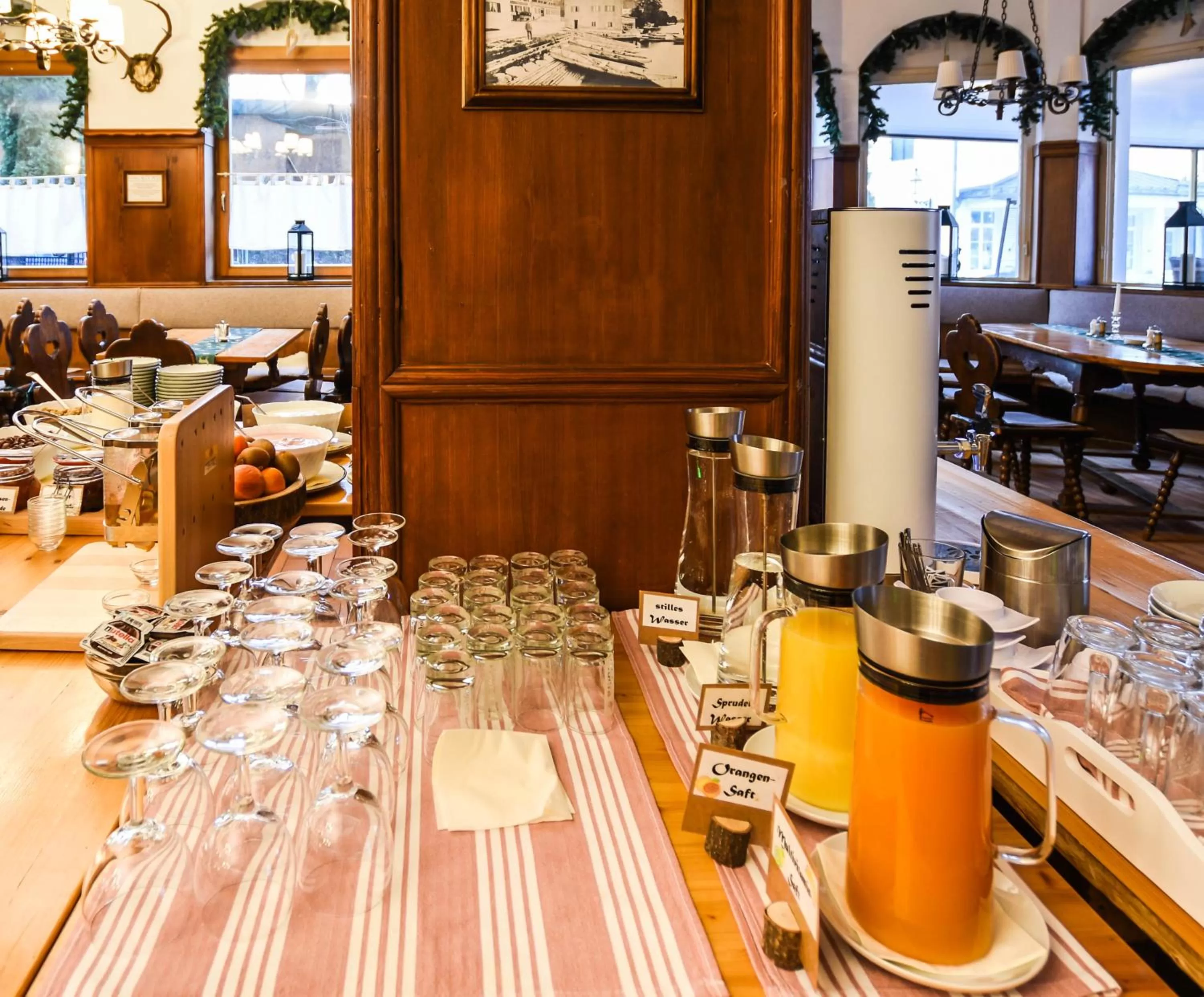 Buffet breakfast in Seehotel zur Post