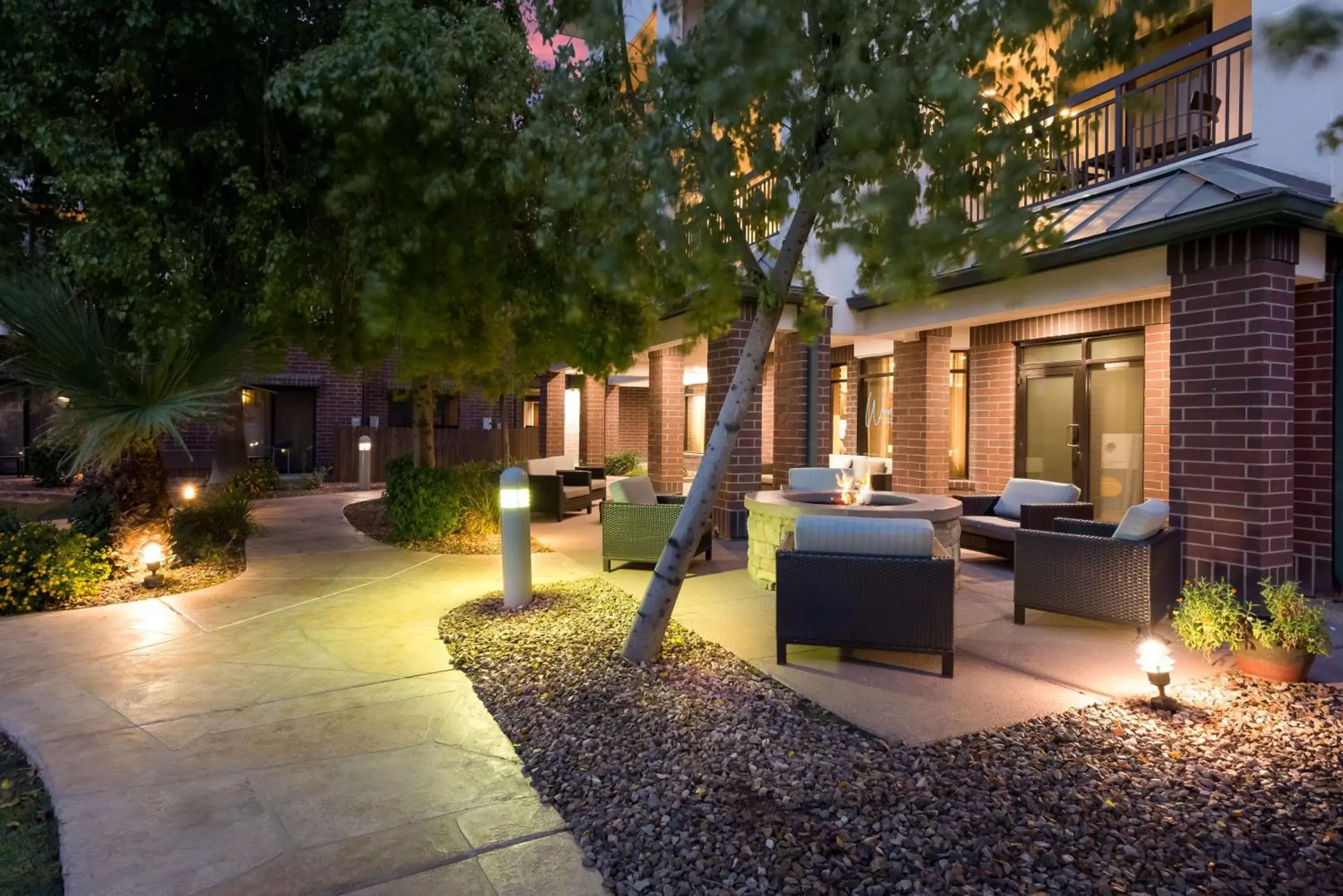 Property building in Sonesta Select Tempe Downtown