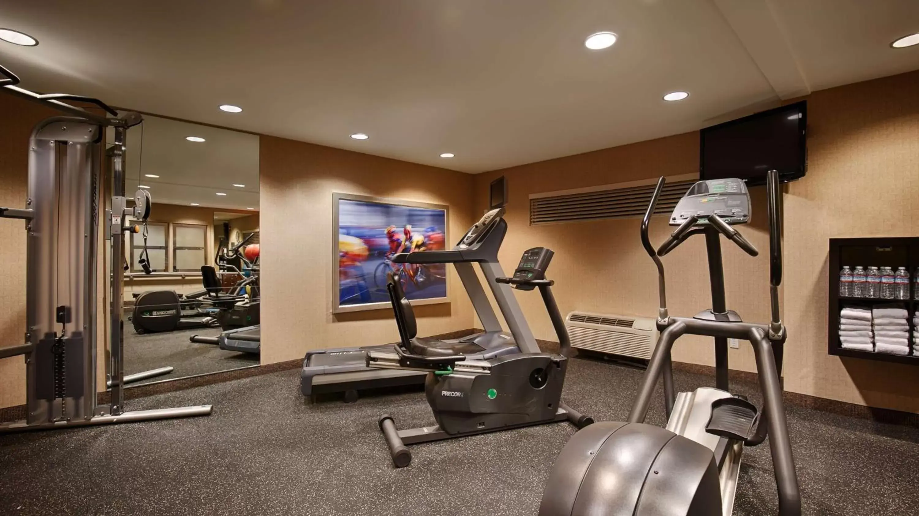 Fitness centre/facilities in Best Western Plus Bayside Hotel