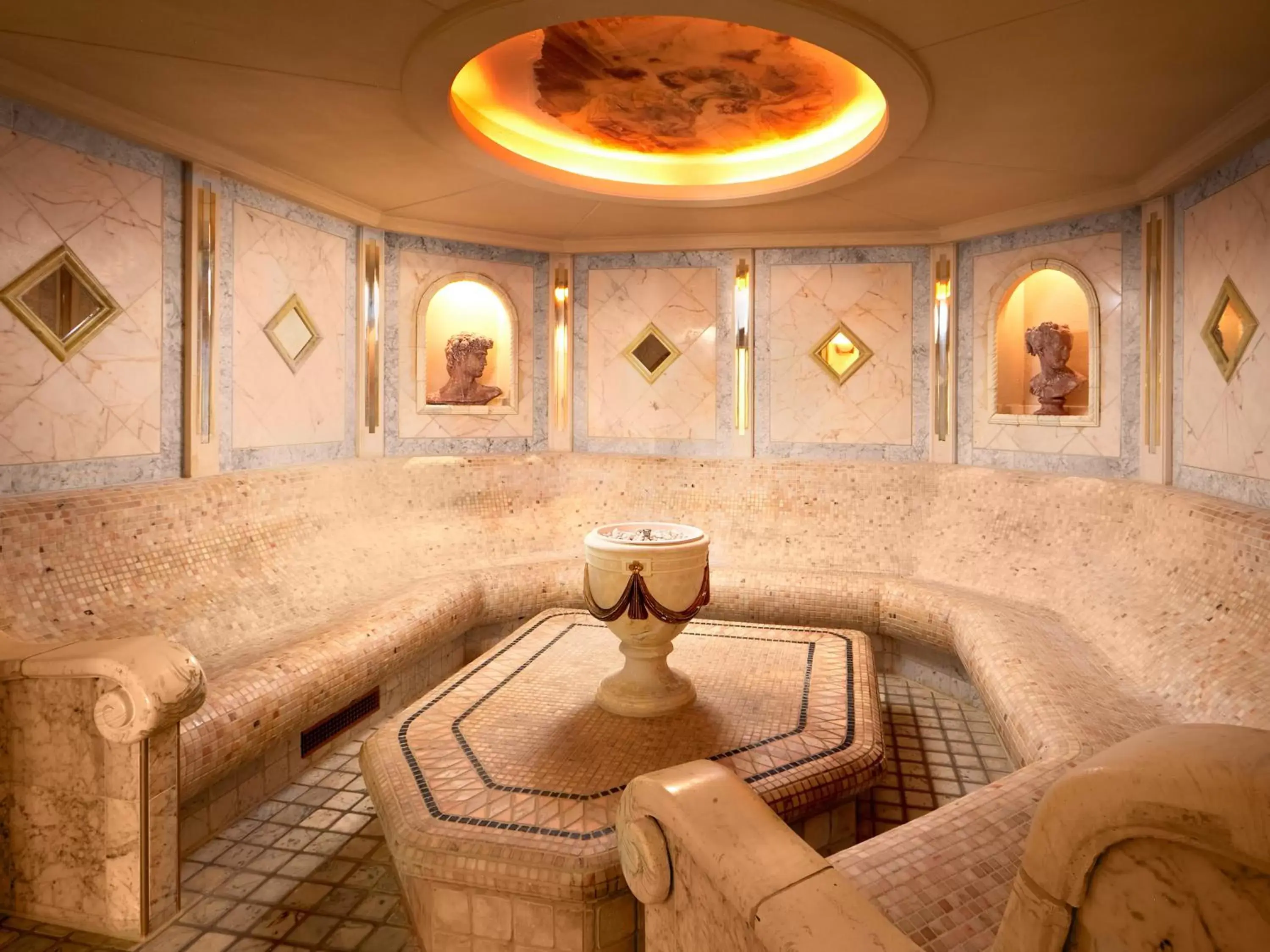 Sauna in Relais&Châteaux Spa-Hotel Jagdhof