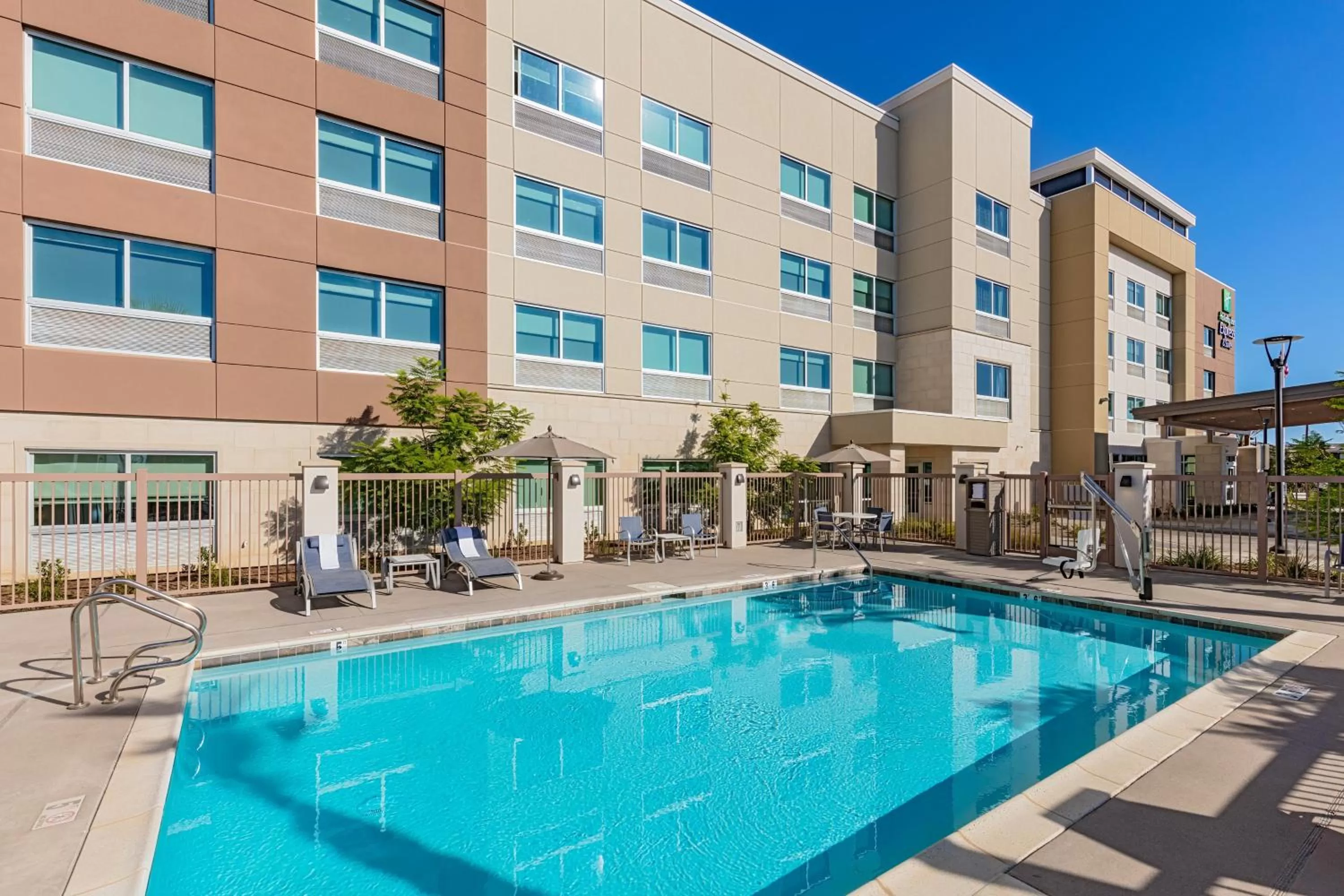 Swimming pool in Holiday Inn Express & Suites - Moreno Valley - Riverside by IHG