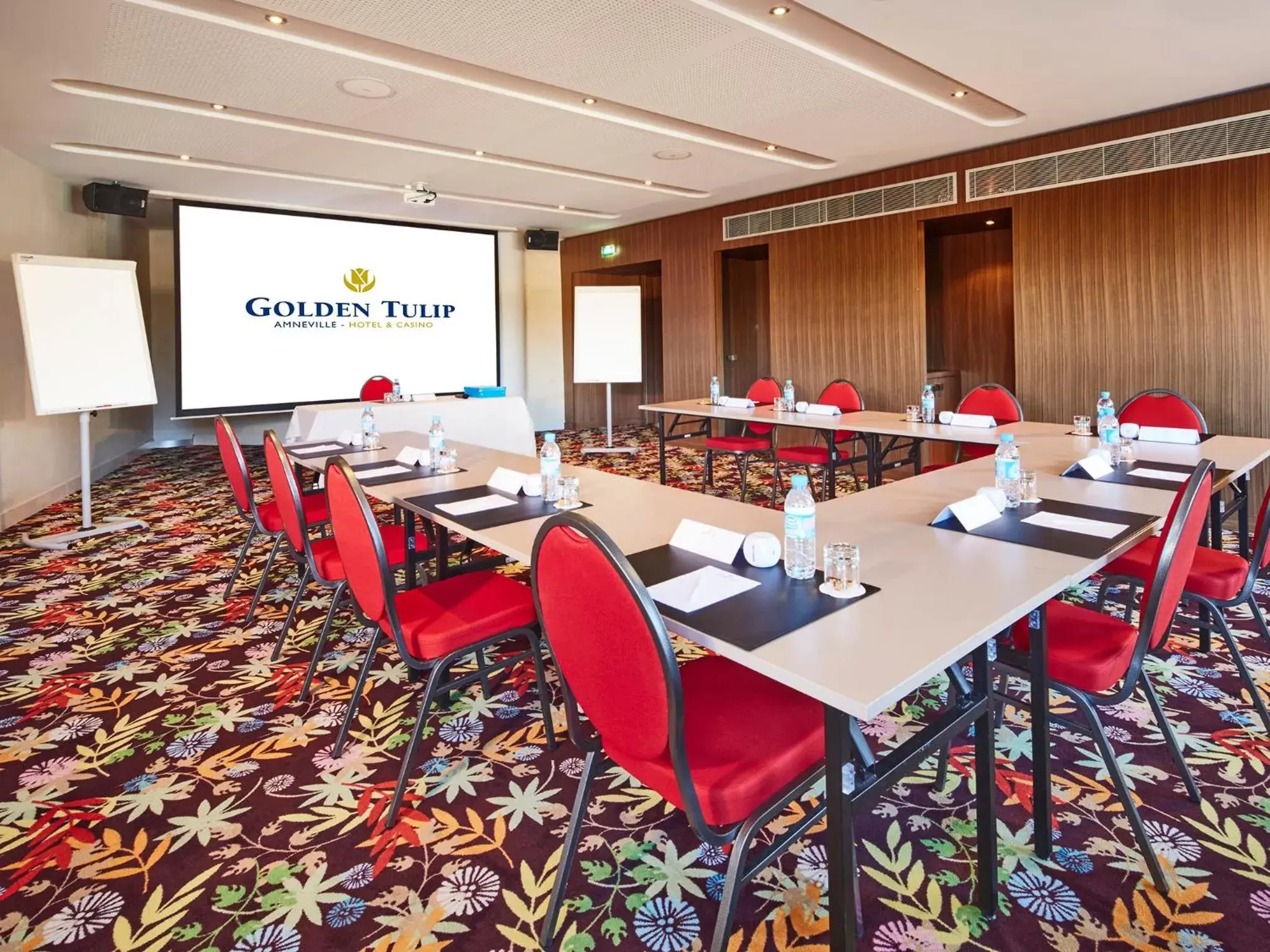 Meeting/conference room in Golden Tulip Amnéville