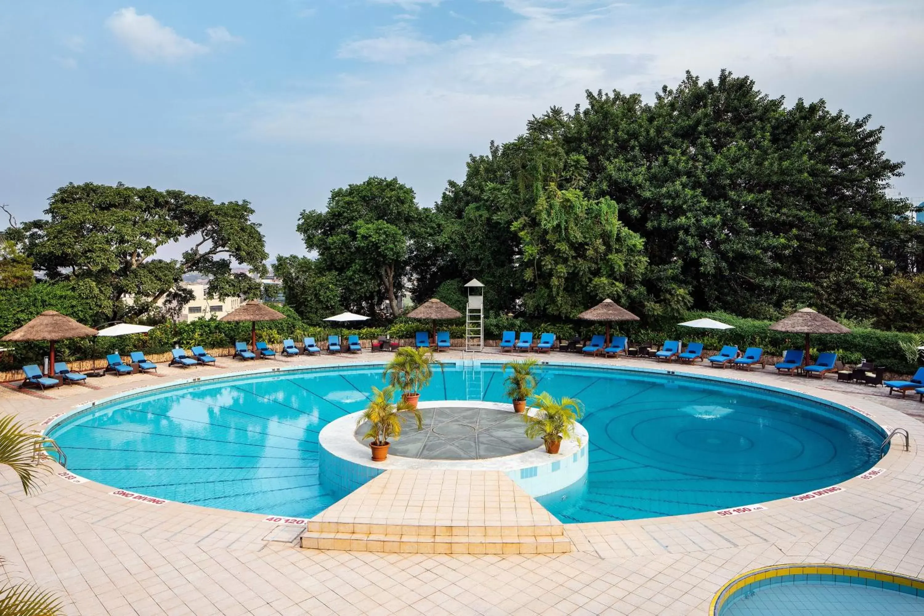 Swimming Pool in Sheraton Kampala Hotel