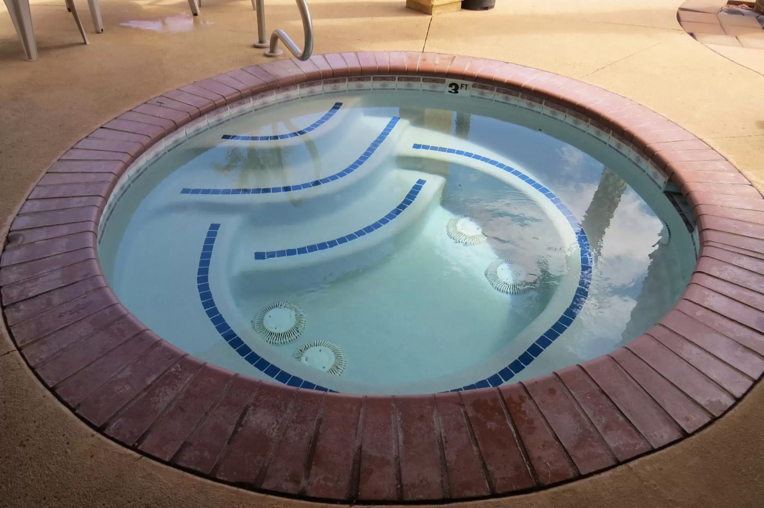 Hot Tub, Swimming Pool in America's Best Inn & Suites Saint George