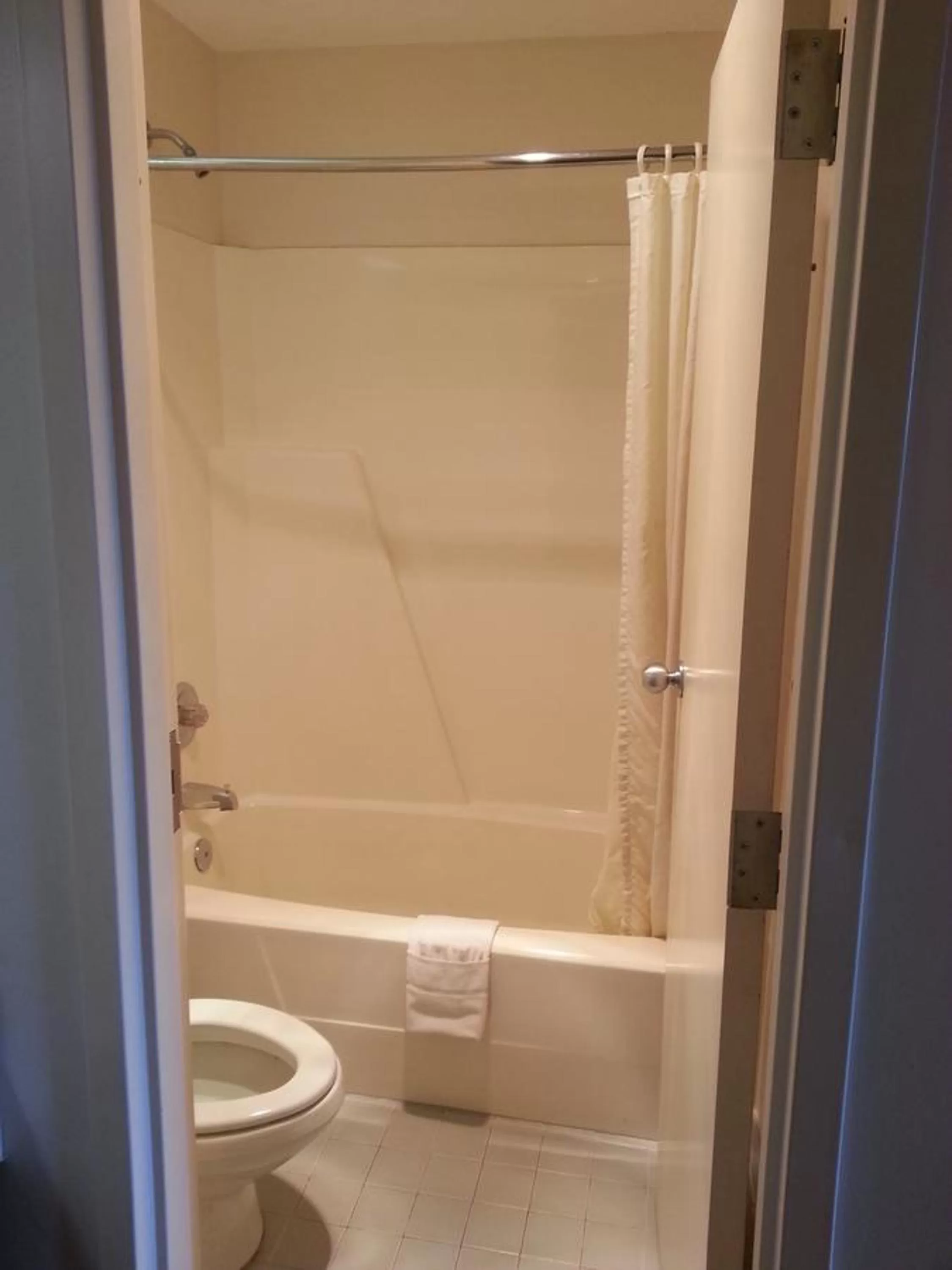 Hoosier Inn- Portland