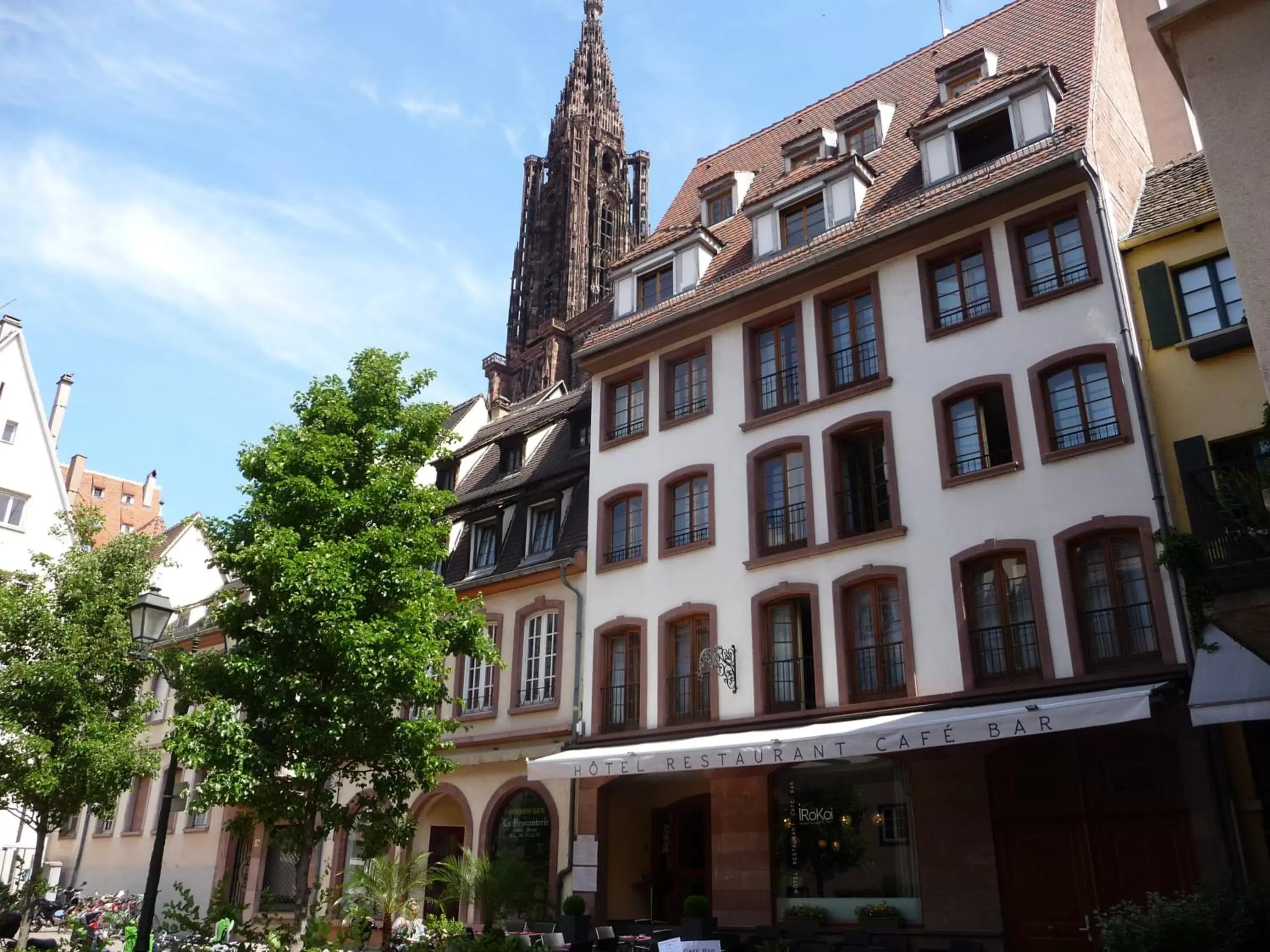 Property Building in Hotel Rohan, Centre Cathédrale