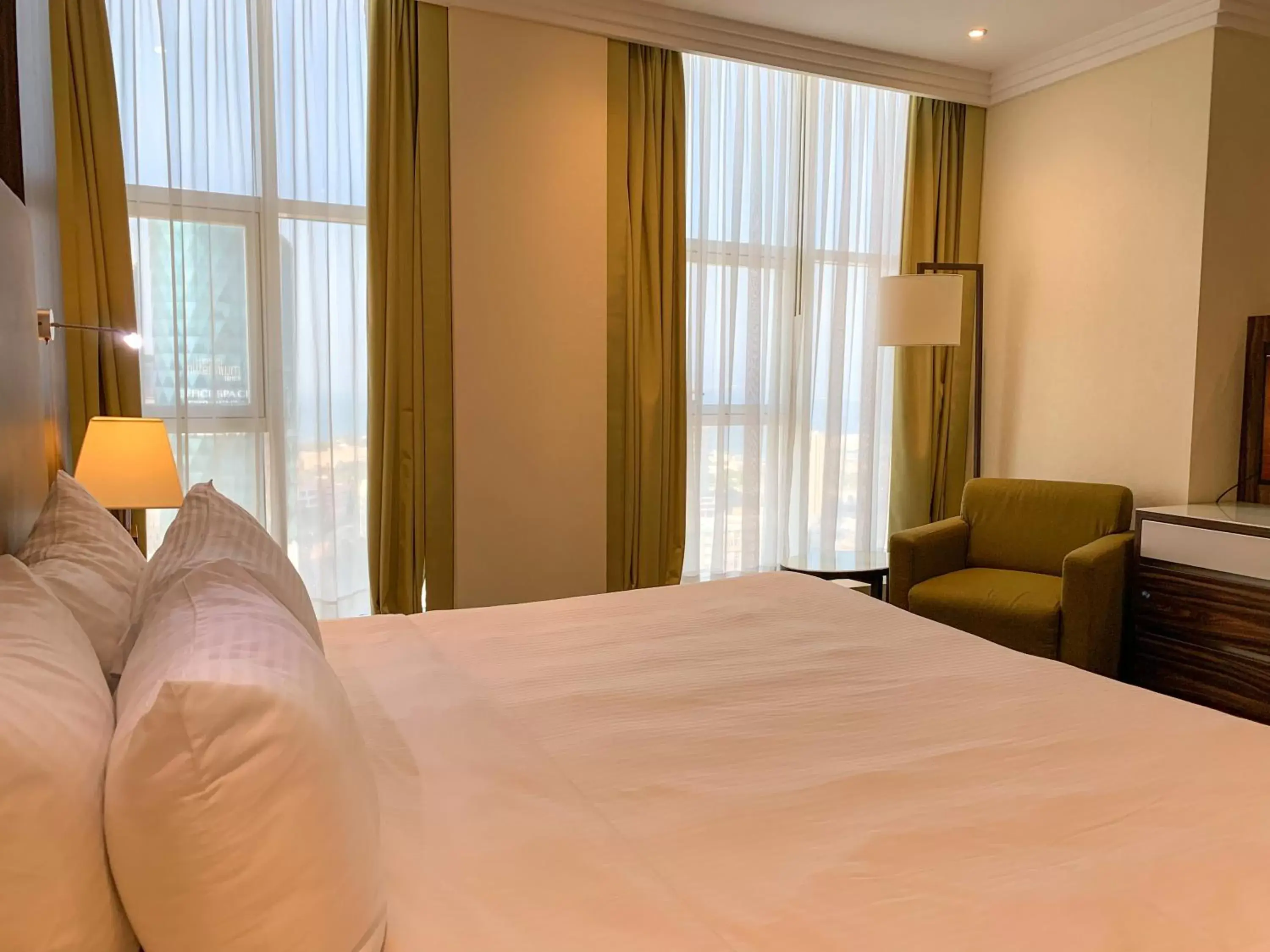 Bed in Swiss-Belhotel Seef Bahrain