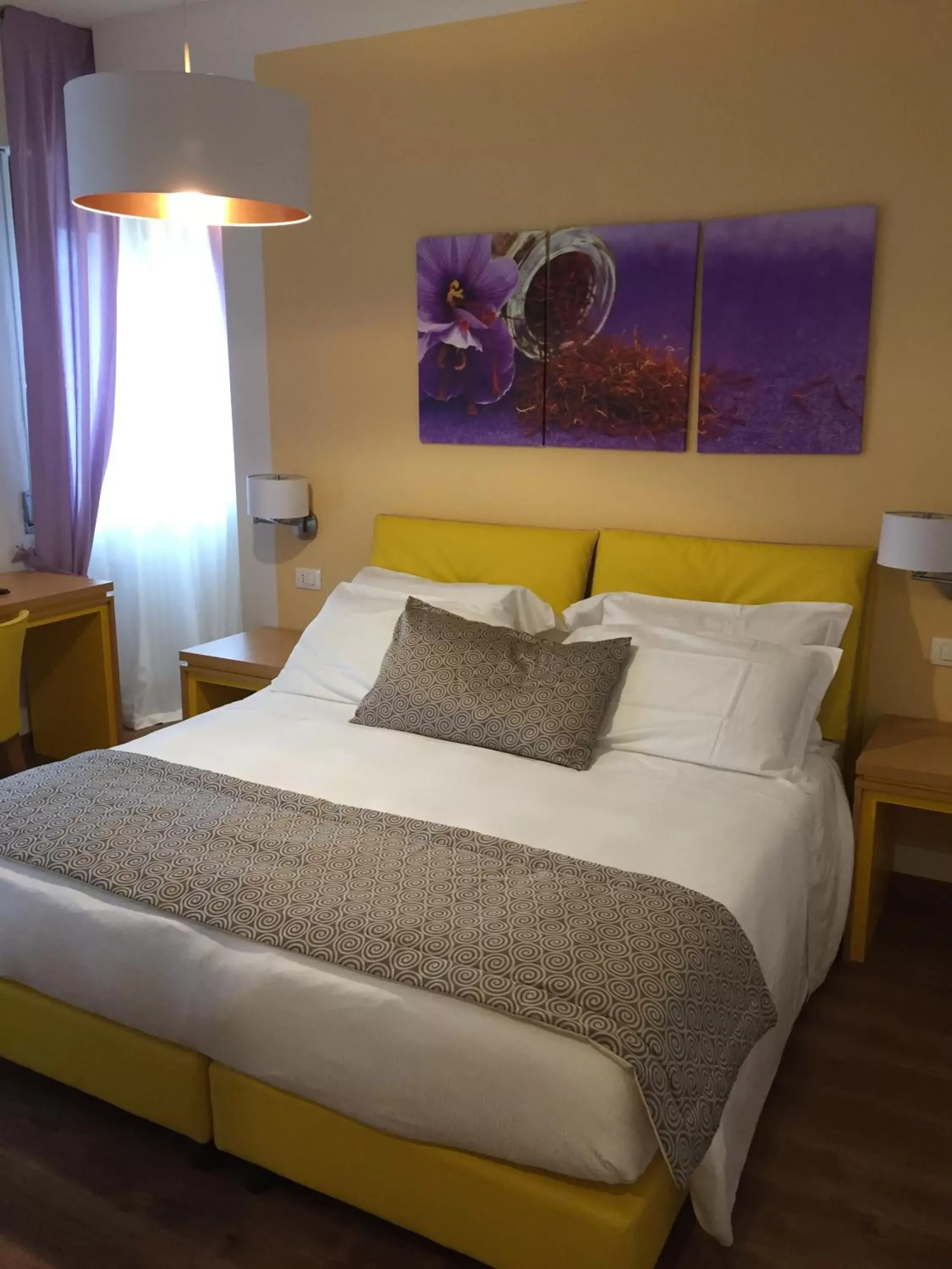 Guests, Bed in La Gustea Hotel & Cucina