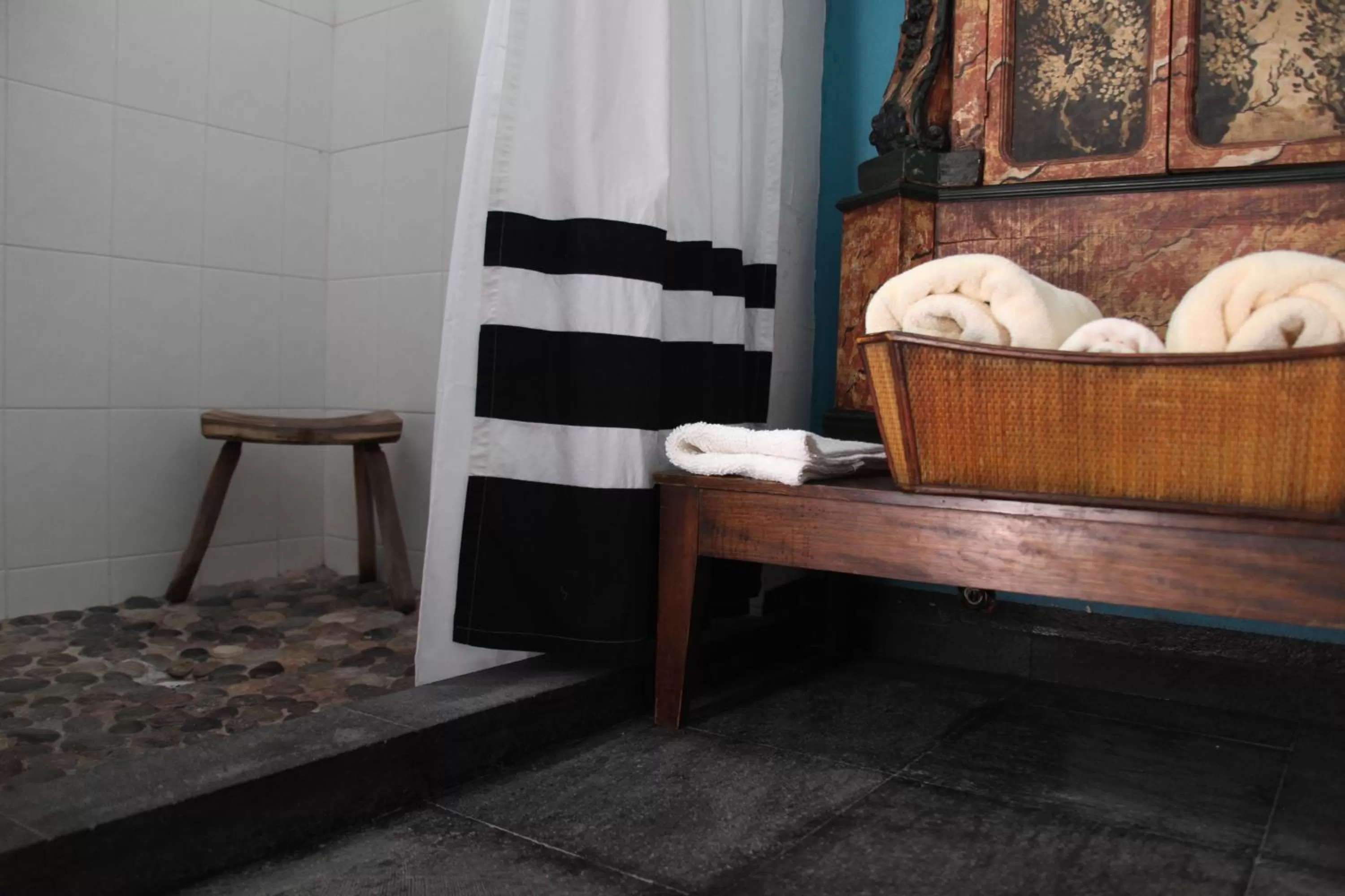 Shower, Bed in La Casa del Atrio