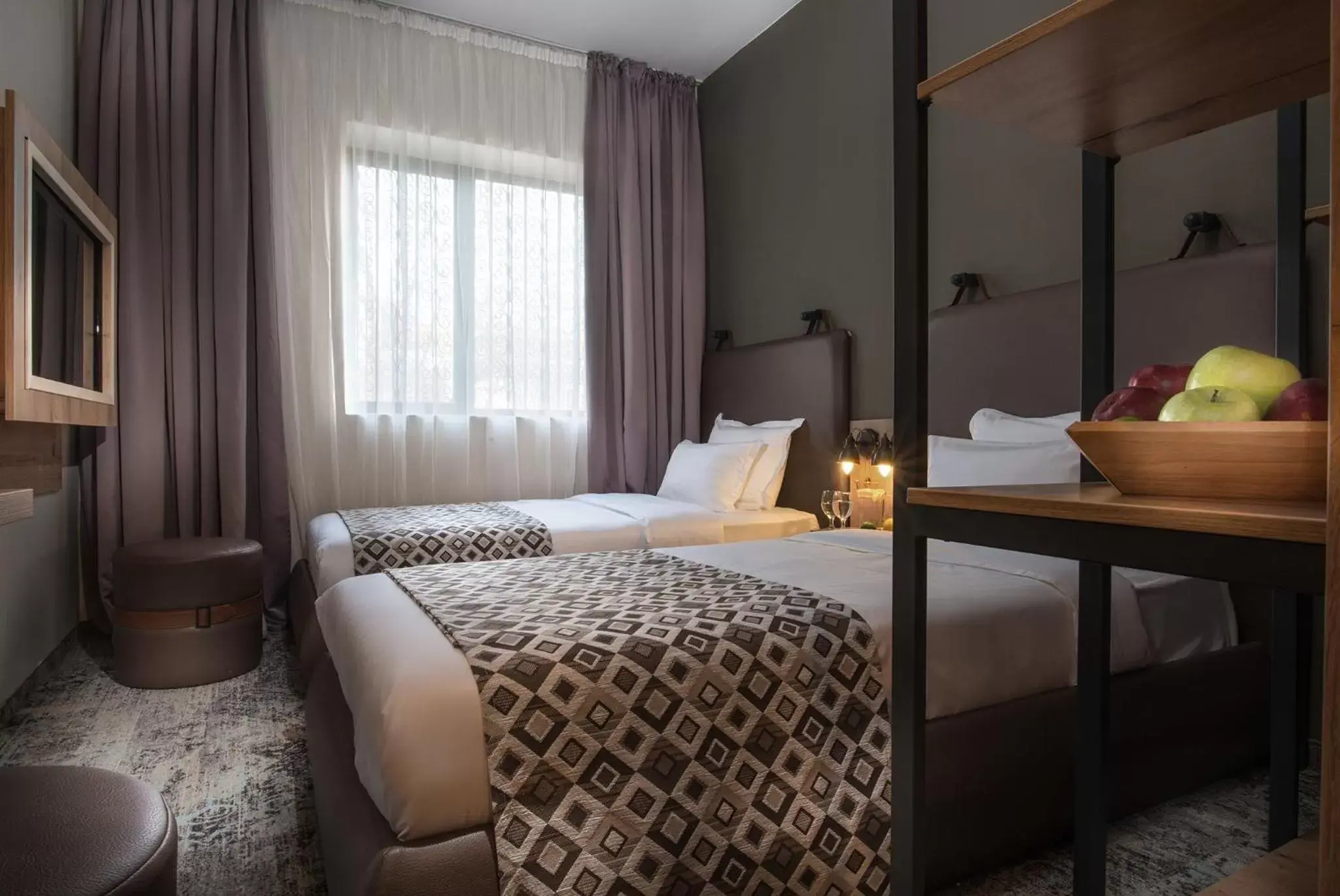 TV and multimedia, Bed in THE STAY Boutique Hotel Central Square - Free Compliments - Free Wi-Fi - TOP LOCATION - Nearby Paid Parking TV and multimedia, Bed in THE STAY Boutique Hotel Central Square - Free Compliments - Free Wi-Fi - TOP LOCATION - Nearby Paid Parking