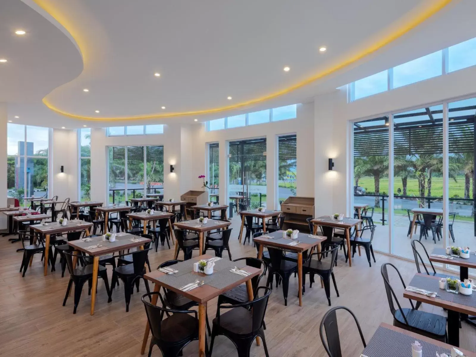 Restaurant/places to eat in favehotel Kediri Restaurant/places to eat in favehotel Kediri