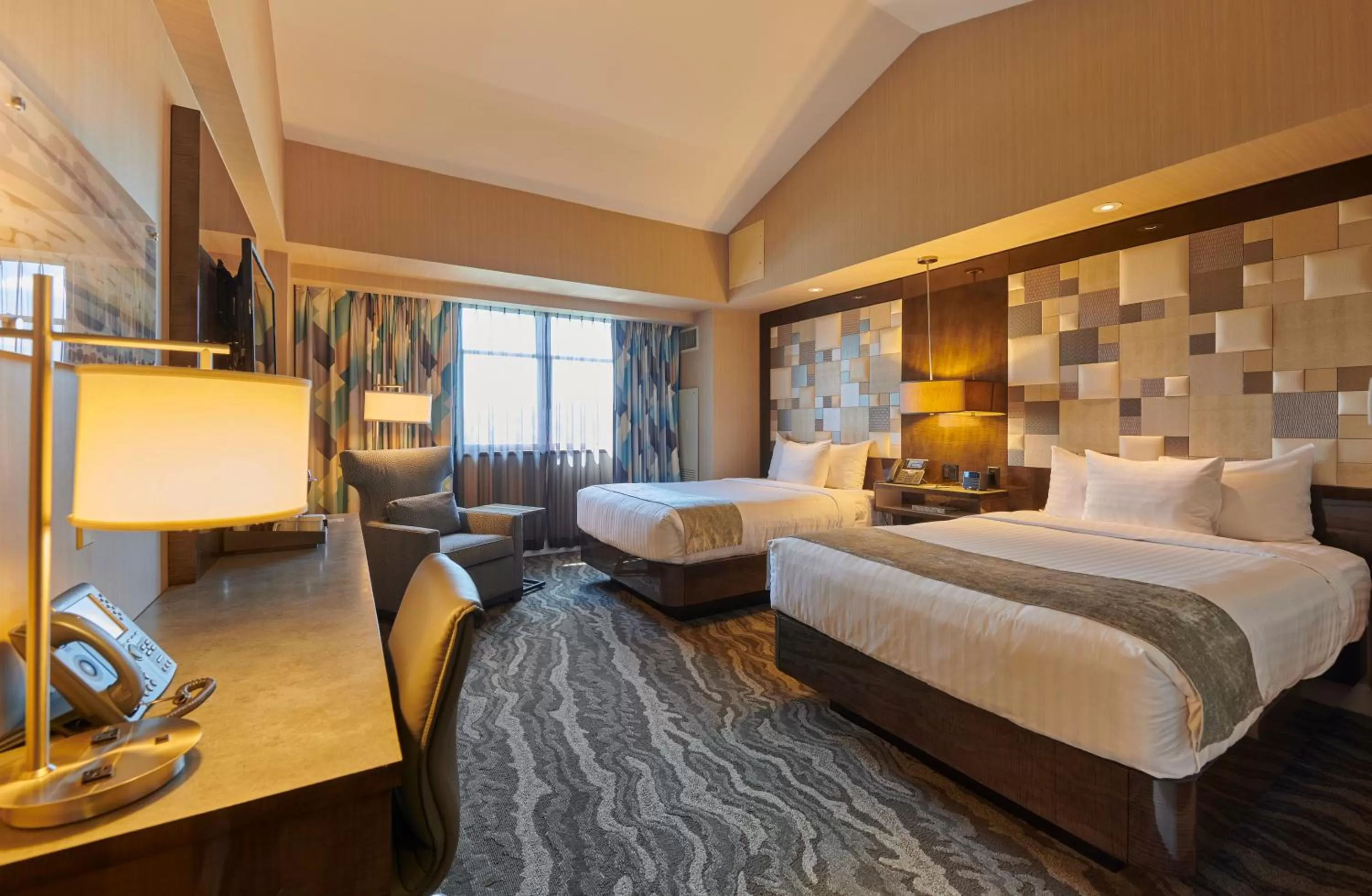 Bed in Mount Airy Casino Resort - Adults Only 21 Plus