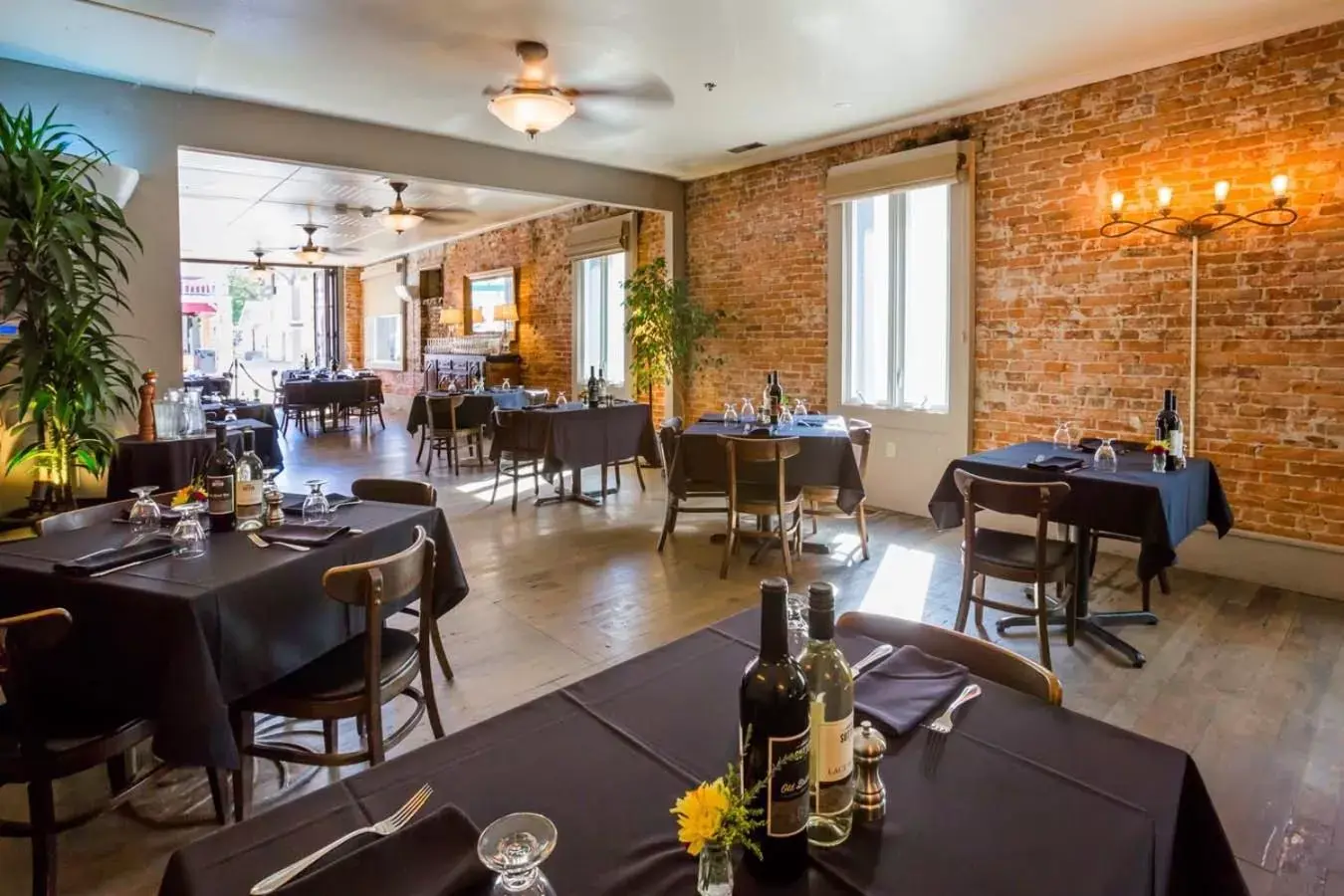 Restaurant/places to eat in Hotel Sutter Restaurant/places to eat in Hotel Sutter