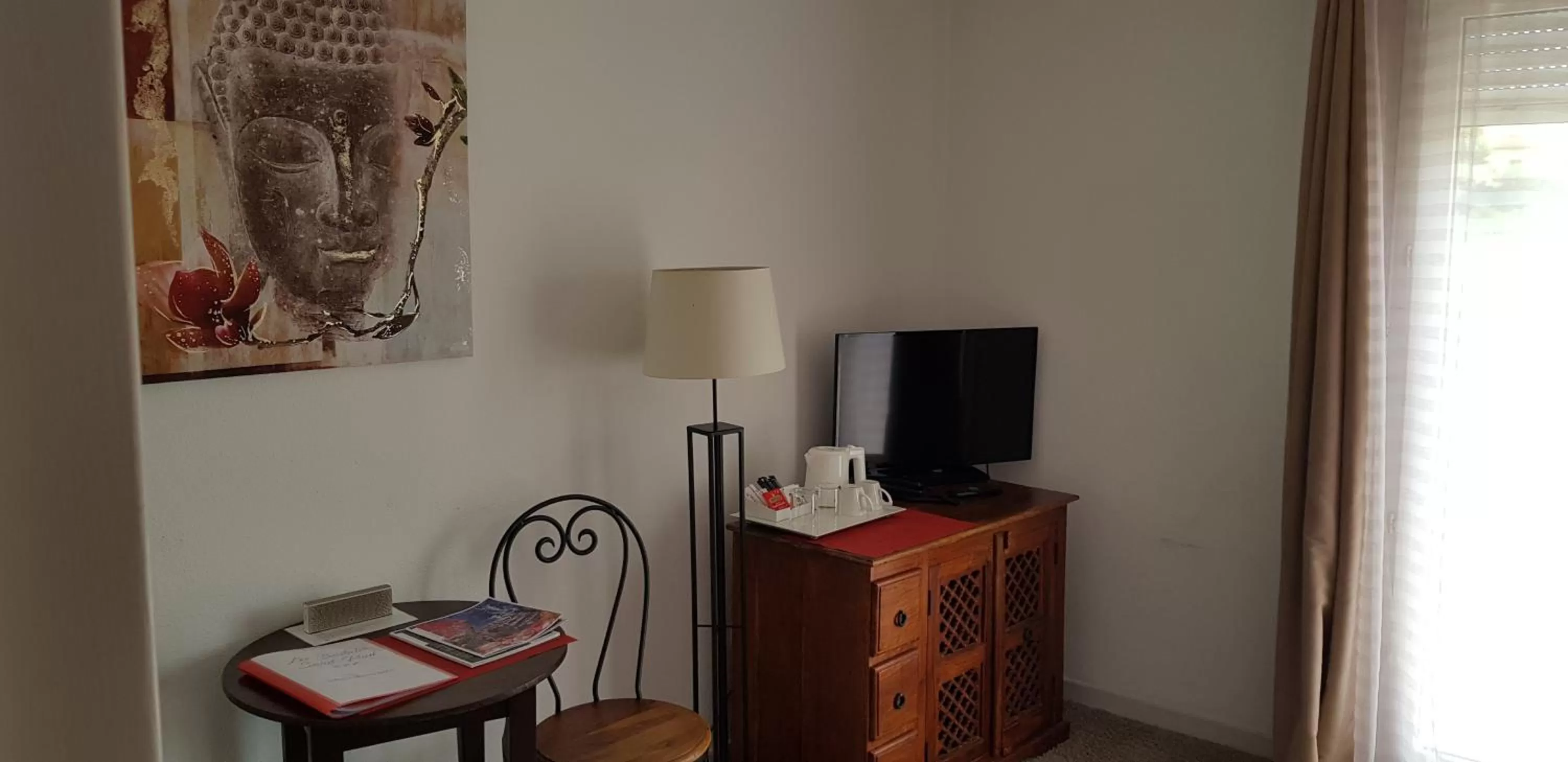 Bedroom in Les Bastides Saint Paul