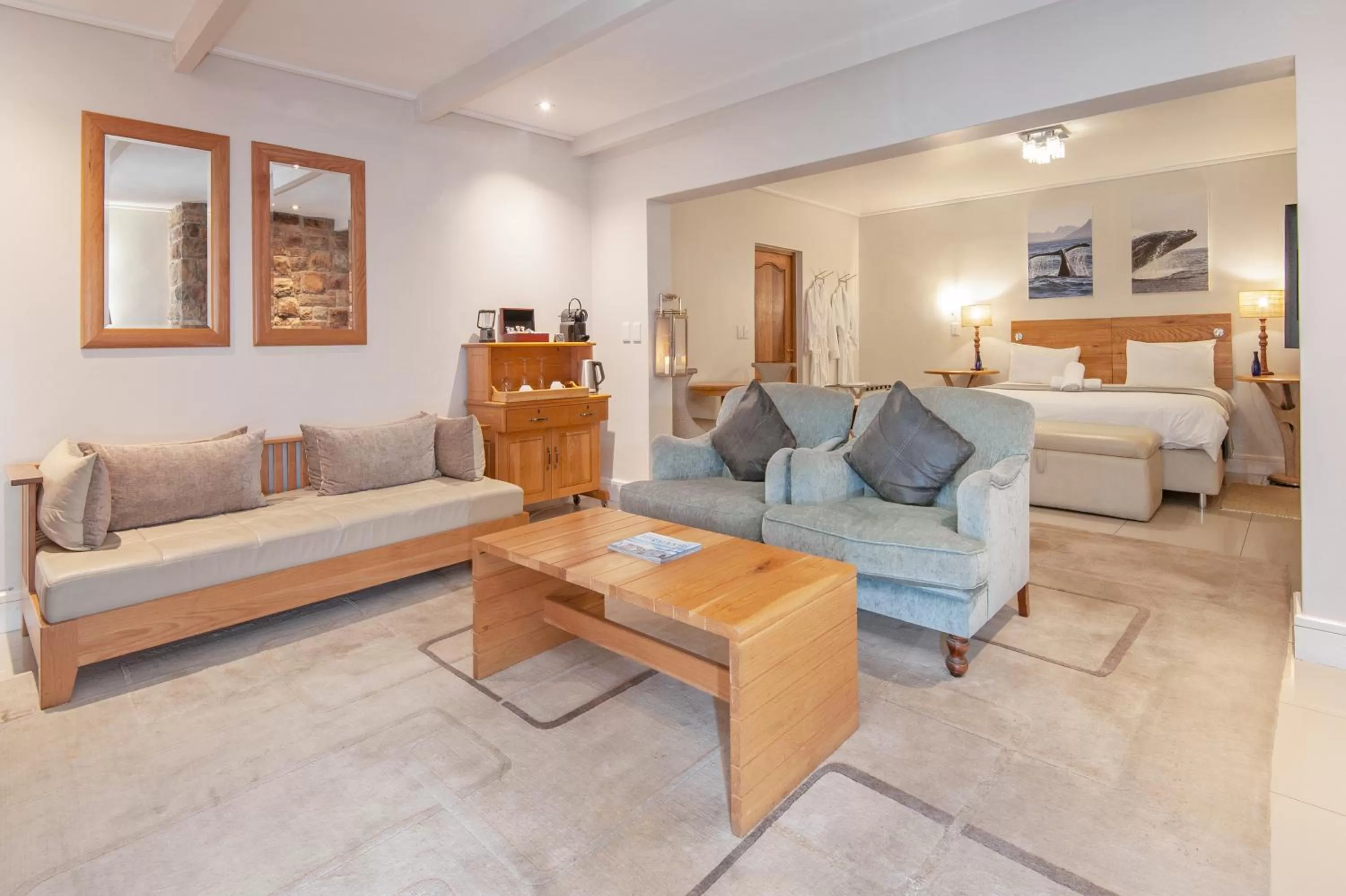 Seating Area in Harbour House Hotel - Manor House