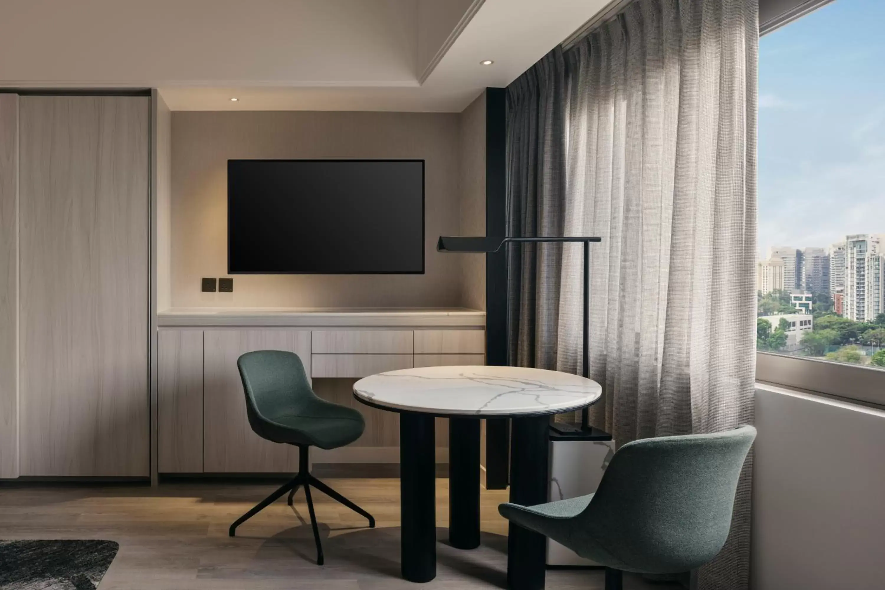 Seating area, TV/Entertainment Center in Hilton Singapore Orchard