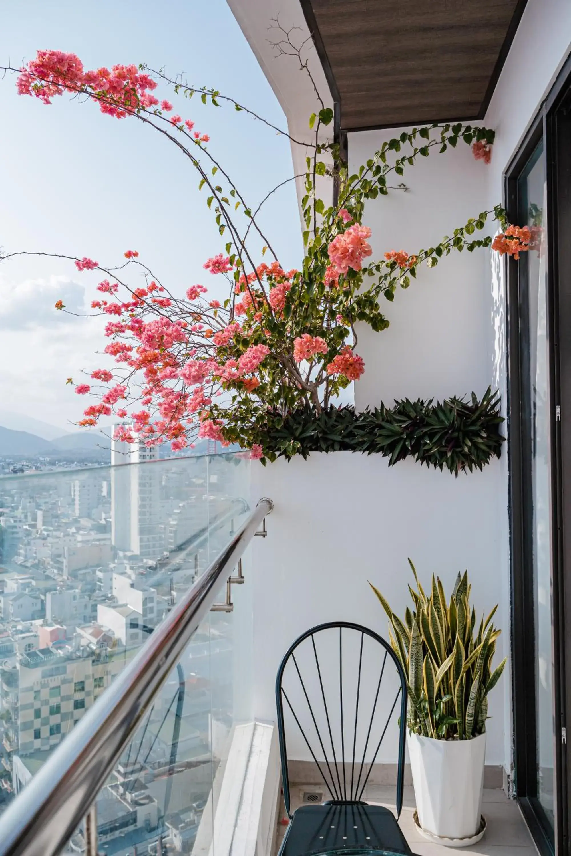 Day, Balcony/Terrace in Le More Hotel