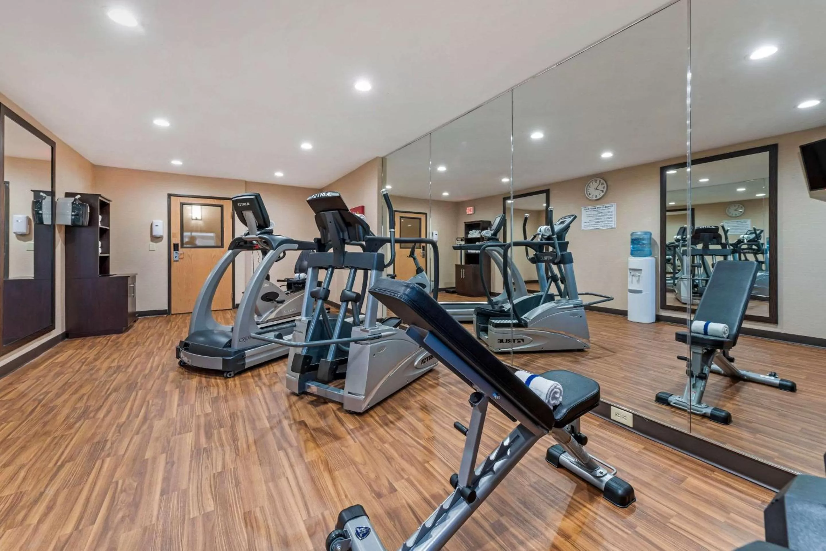 Fitness centre/facilities in Comfort Inn & Suites near Route 66