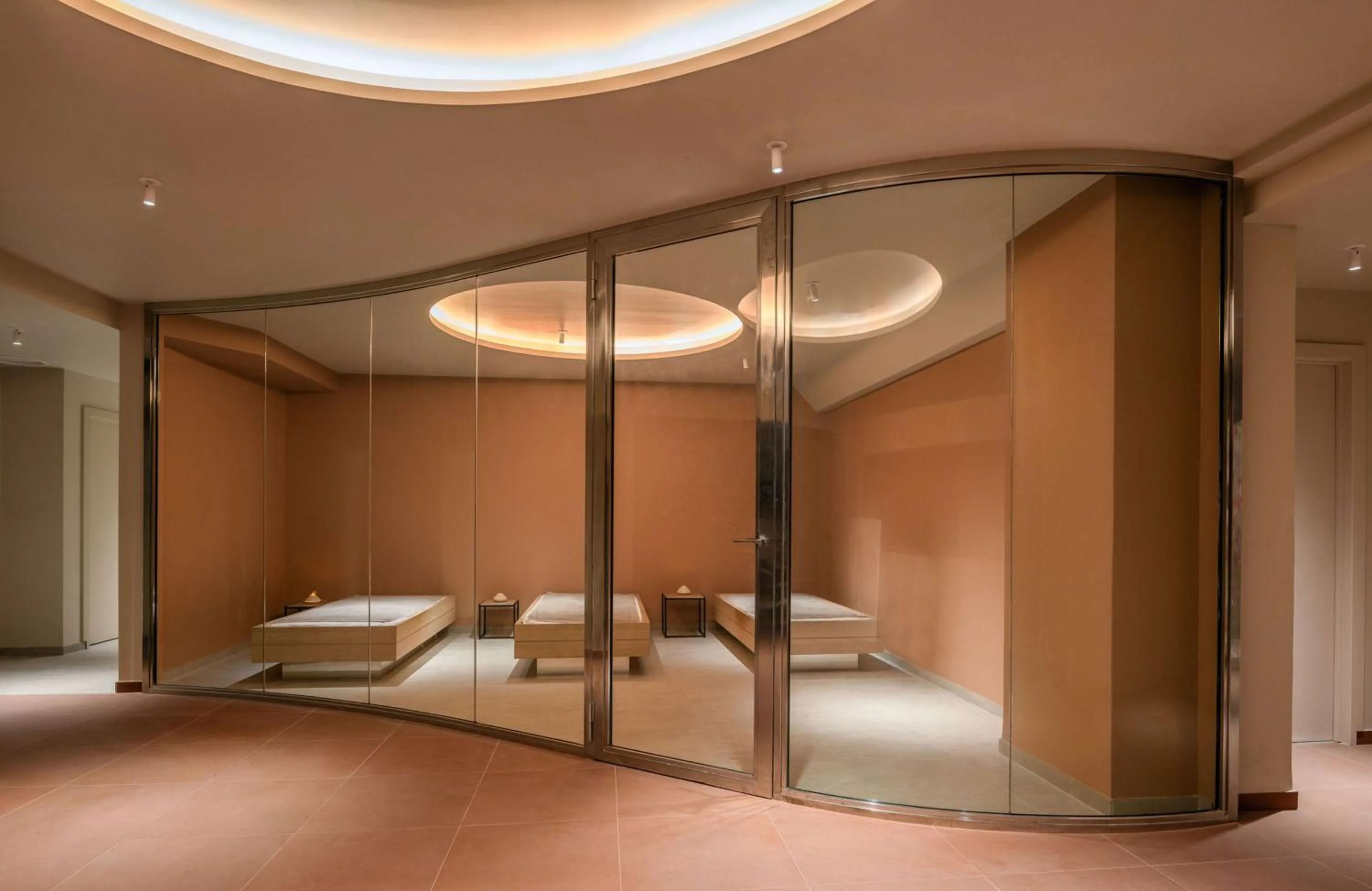 Spa and wellness centre/facilities, Bed in Canopy by Hilton Cannes