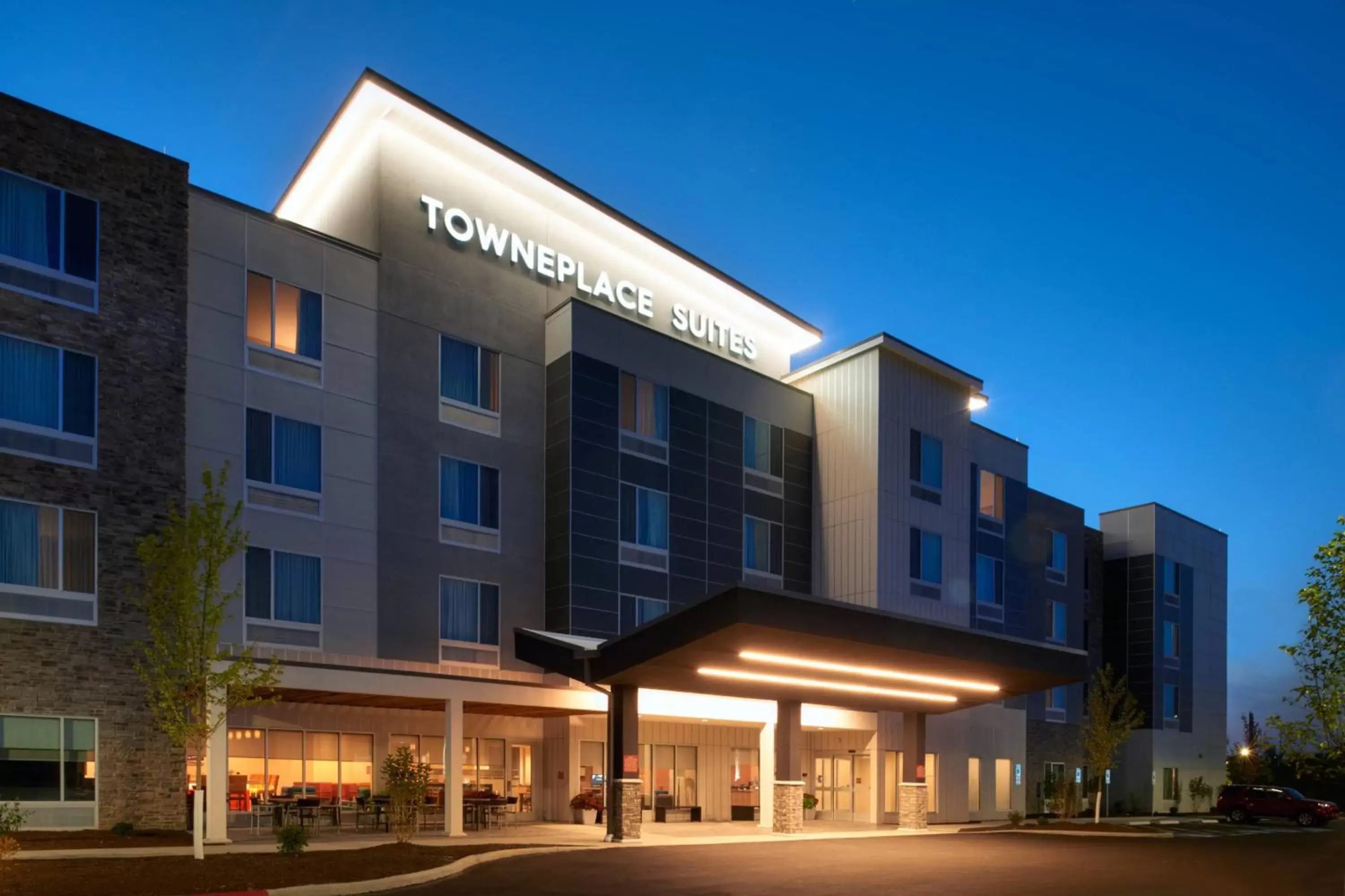 Property Building in TownePlace Suites by Marriott Cleveland Solon