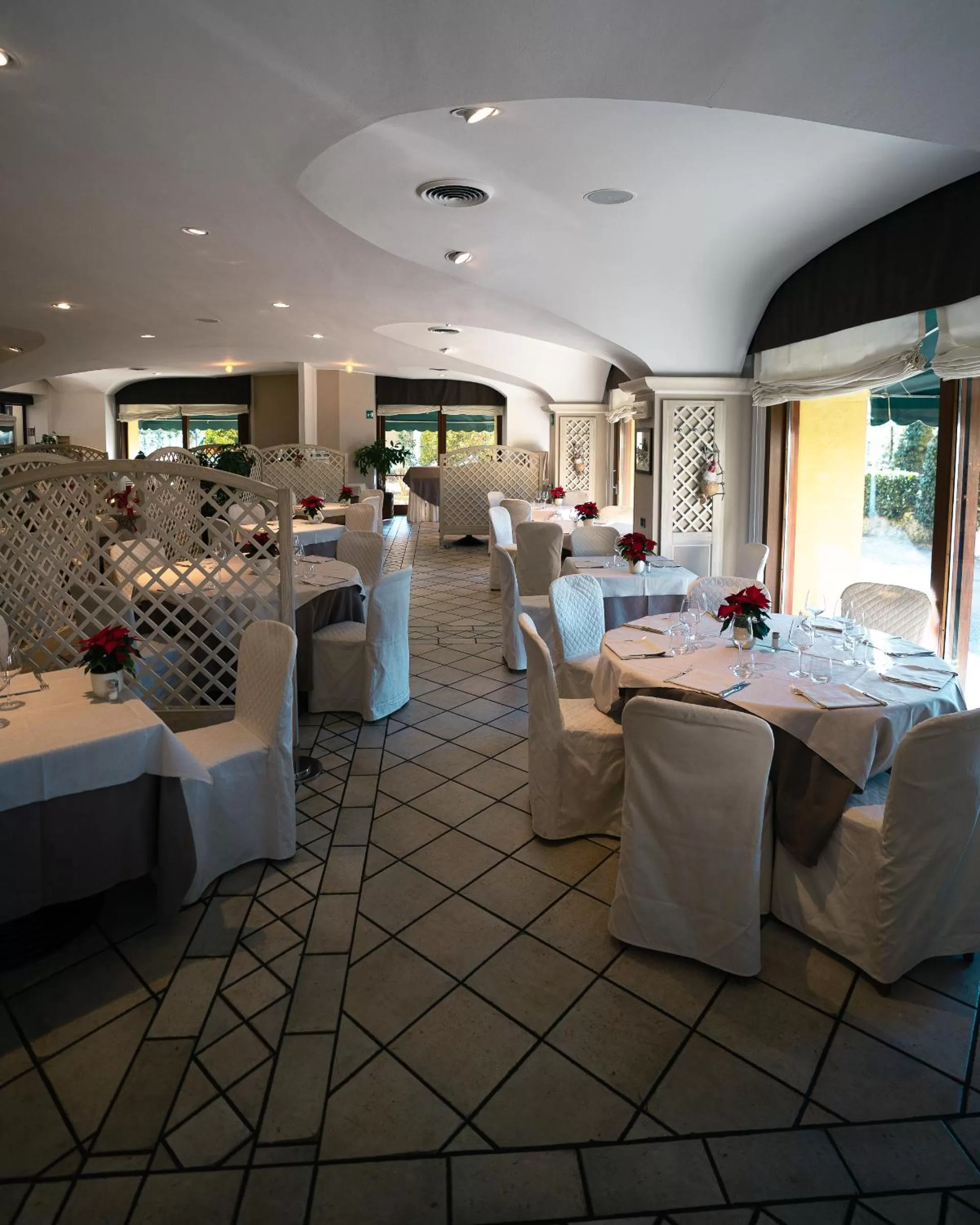 Restaurant/places to eat in Hotel Ristorante Vecchia Riva