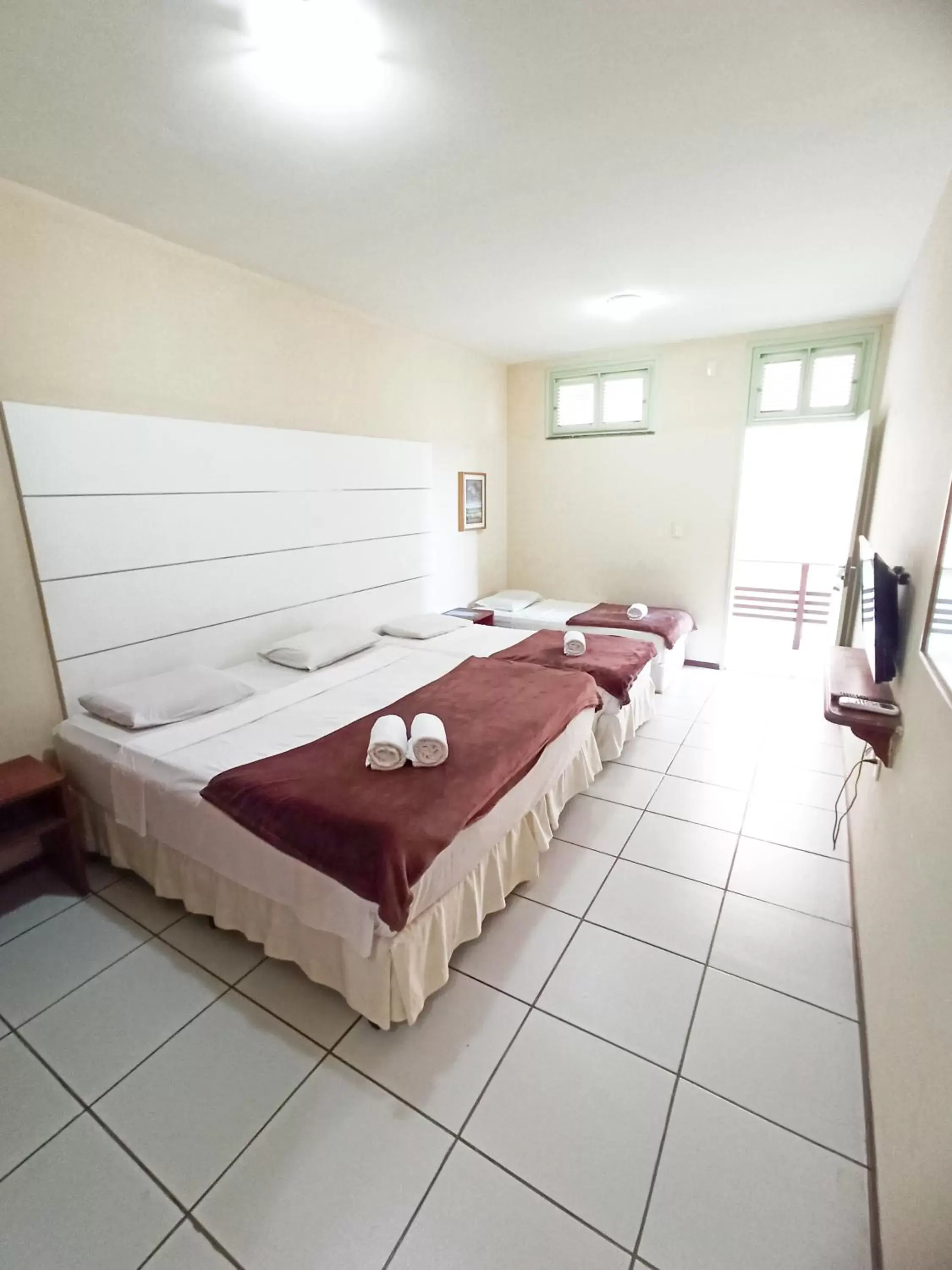 Bedroom, Bed in Algas Praia Hotel