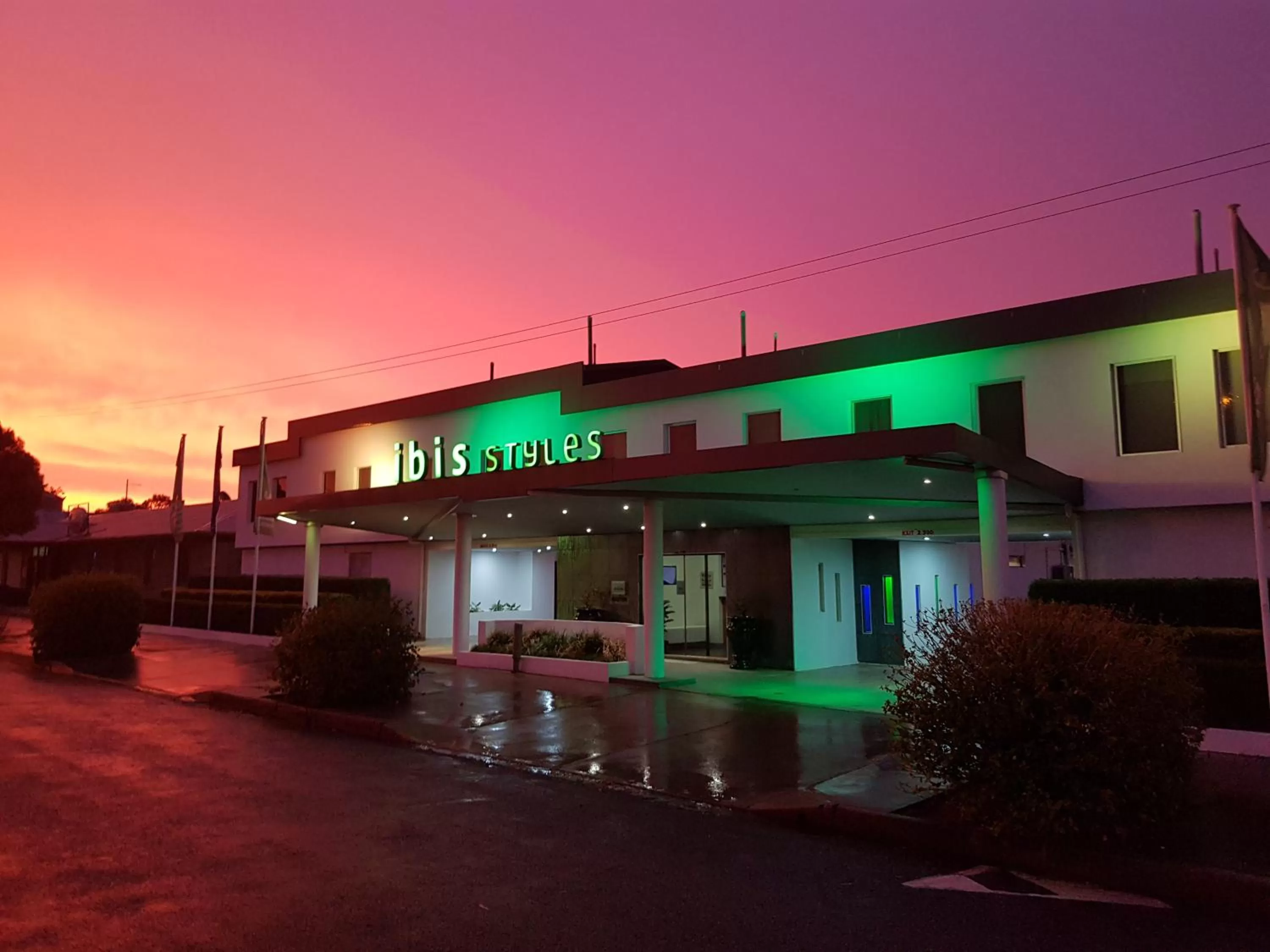 Property building in ibis Styles Broken Hill