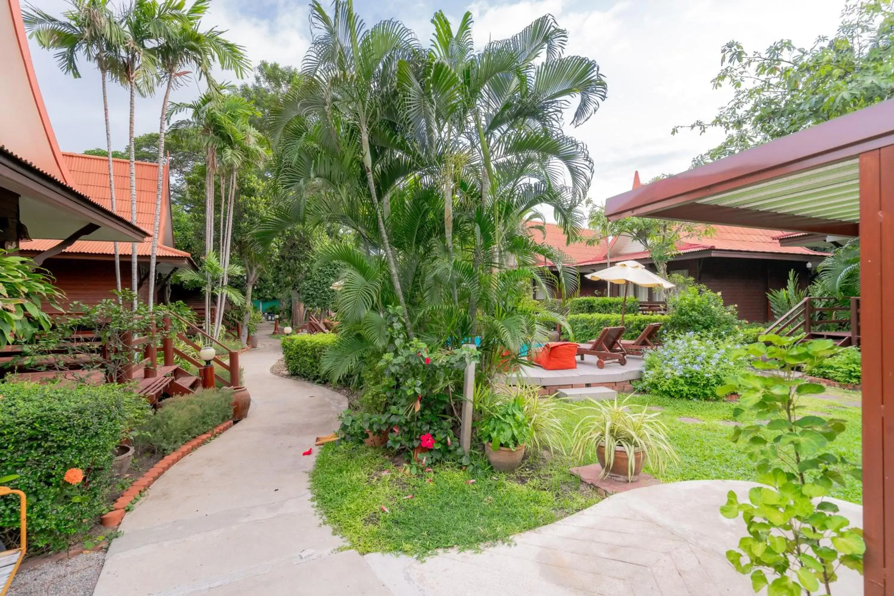 Garden view, Garden in Baan Duangkaew Resort