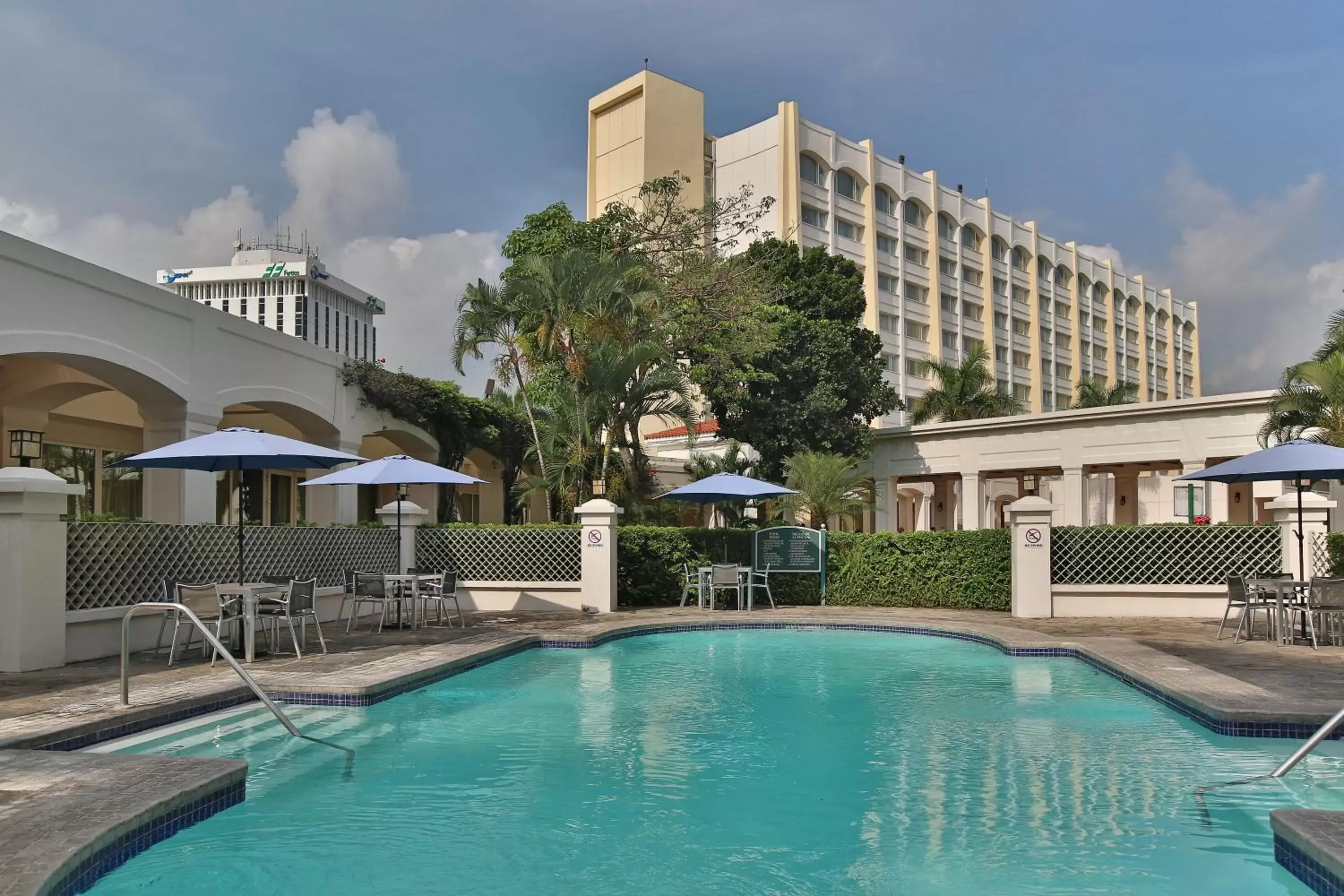 Swimming pool, Property Building in Real Intercontinental San Salvador, an IHG Hotel