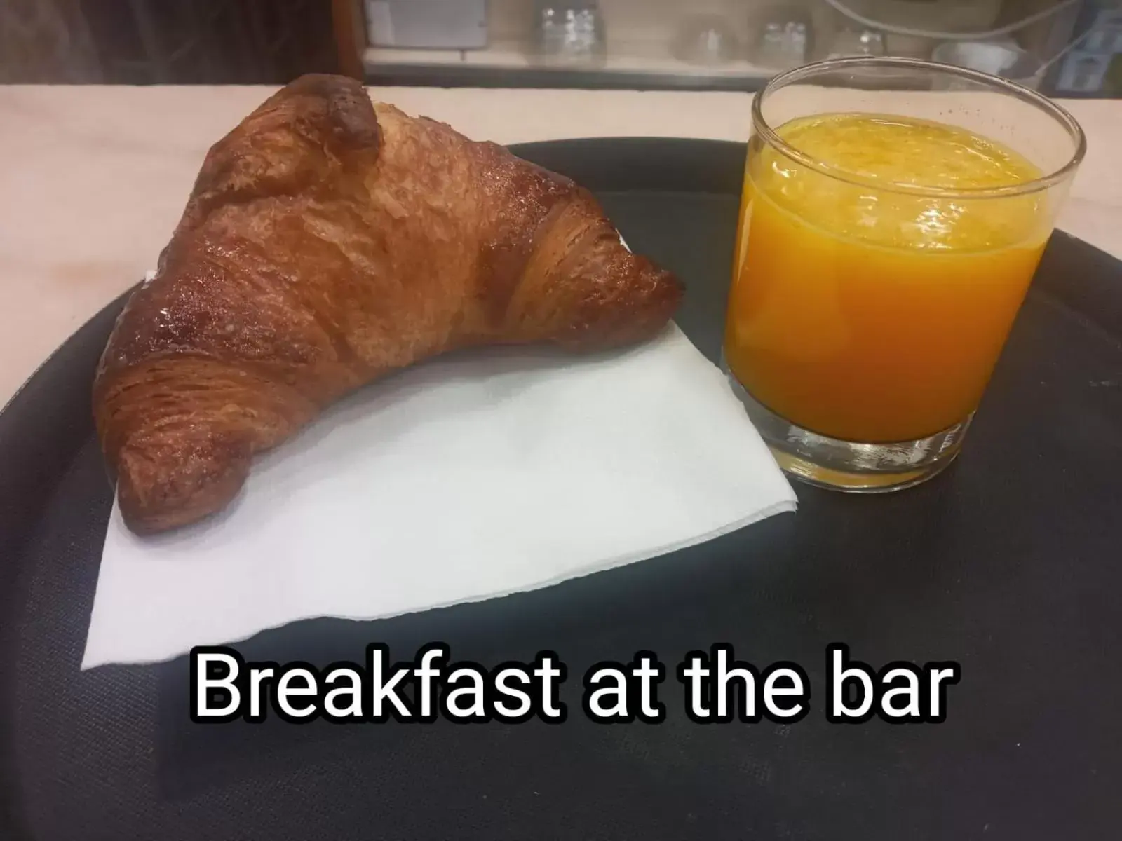 Breakfast in Aelius