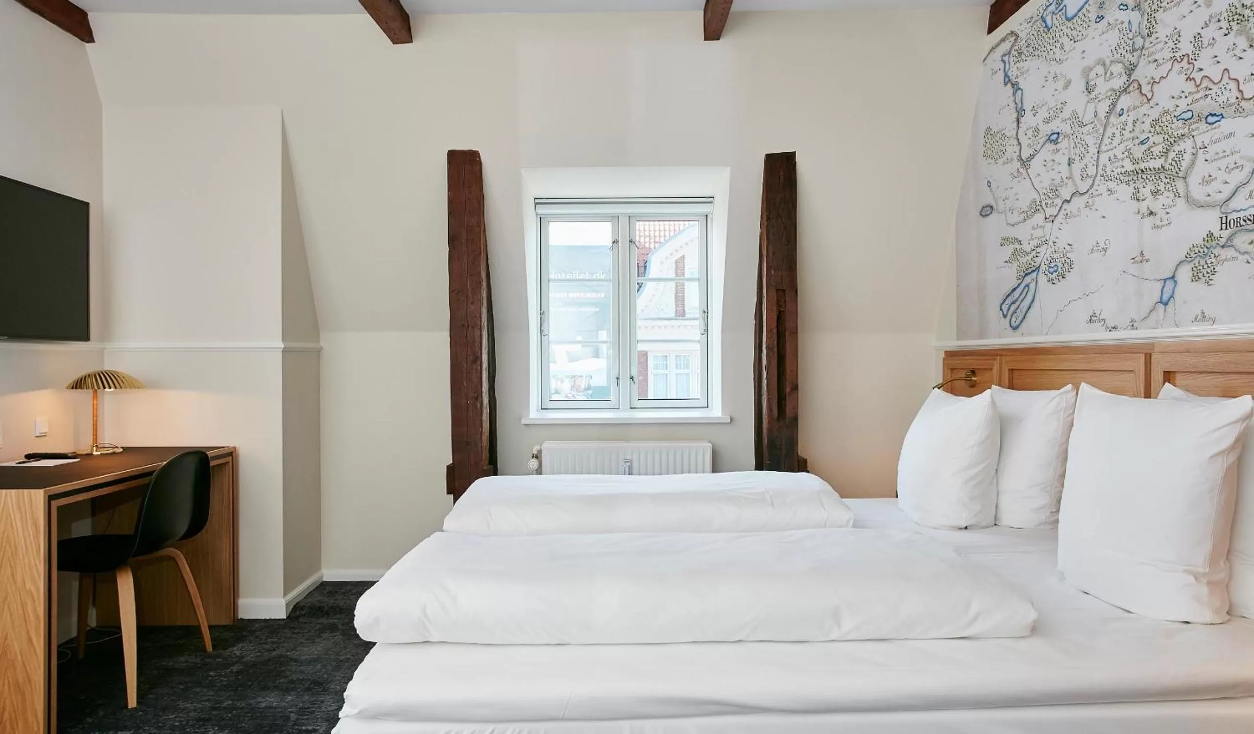 Photo of the whole room, Bed in Jørgensens Hotel