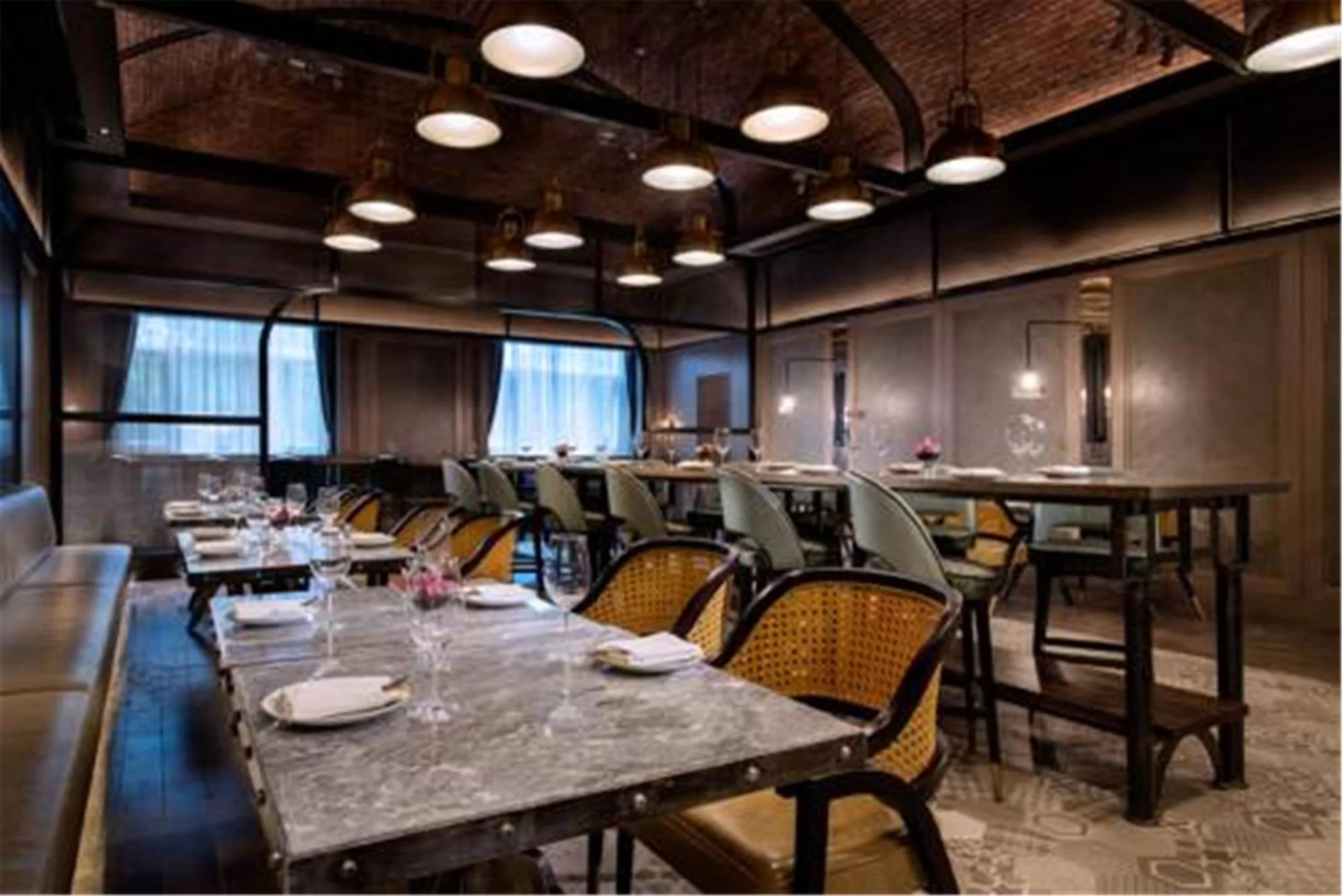 Restaurant/places to eat in Sofitel Shanghai Hongqiao