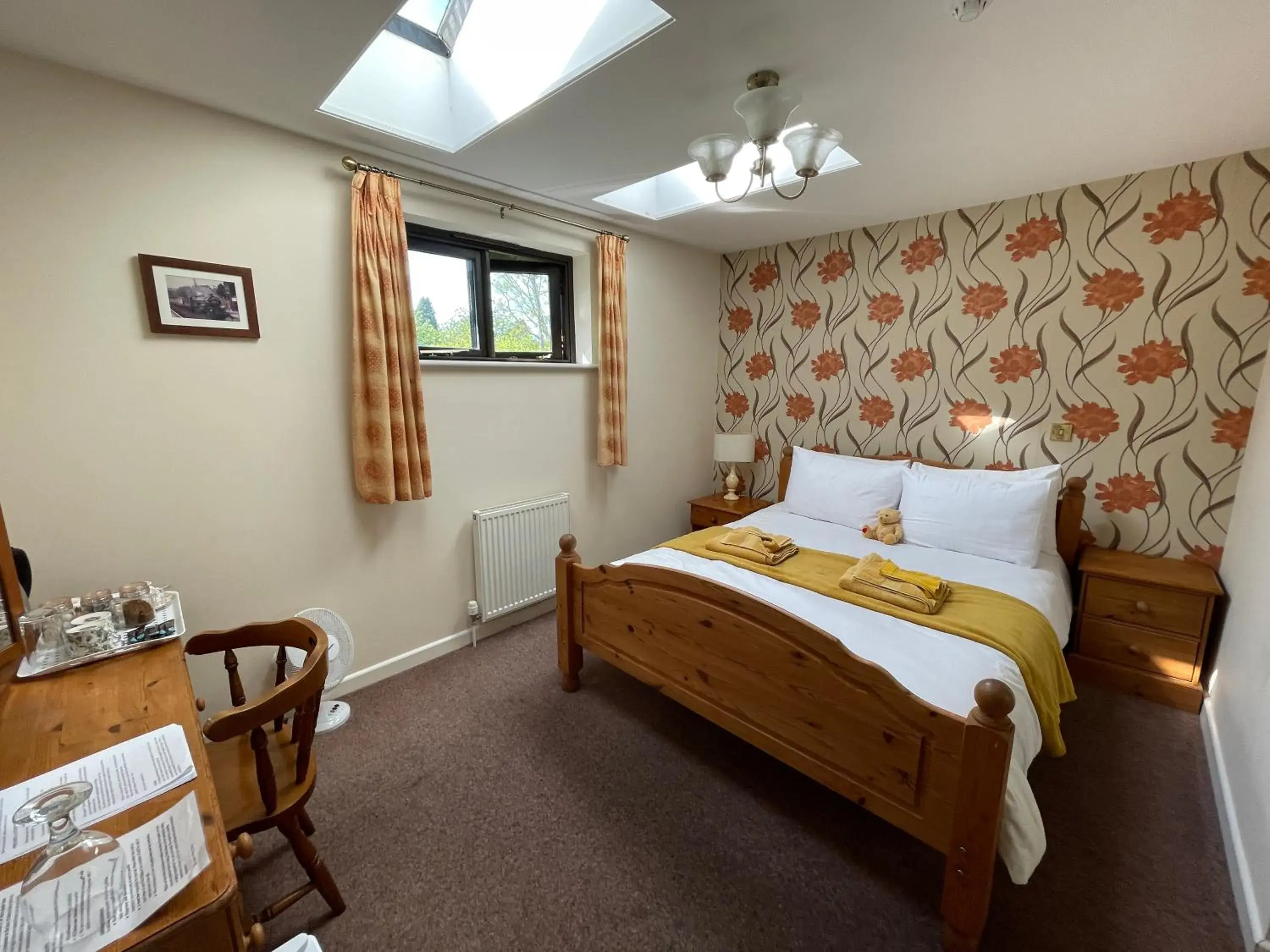 Bed in Station House, Dartmoor and Coast located, Village centre Hotel