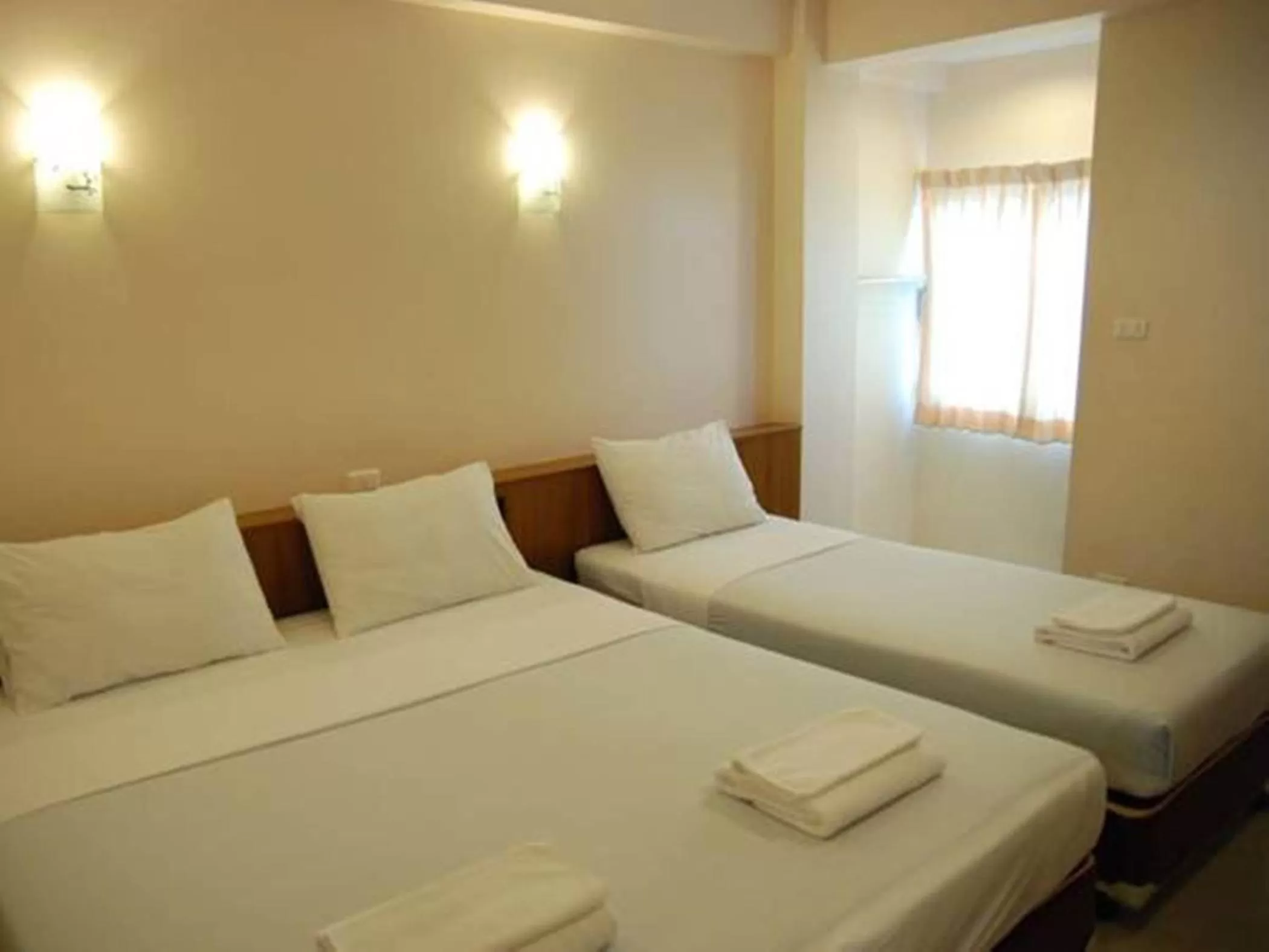 Bed in Rambuttri House