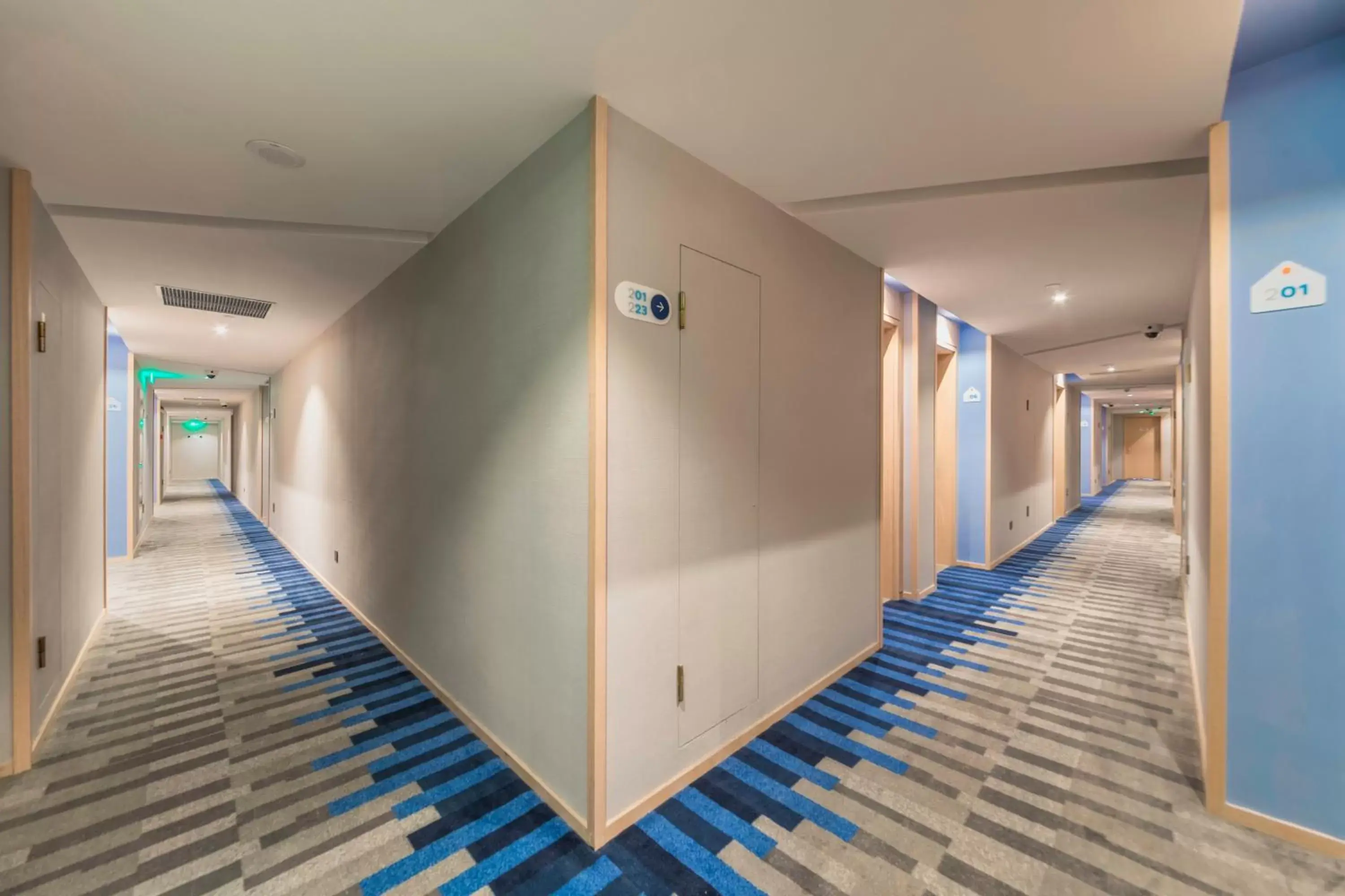 Property building in Holiday Inn Express Shanghai Gubei by IHG Property building in Holiday Inn Express Shanghai Gubei by IHG