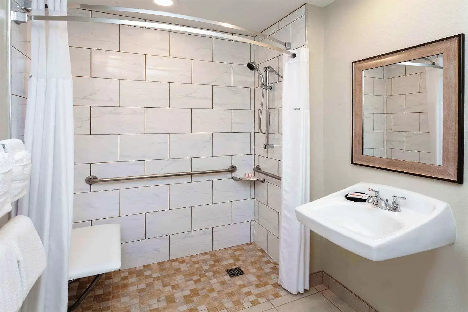 Shower, Bathroom in Comfort Inn & Suites Mundelein-Vernon Hills